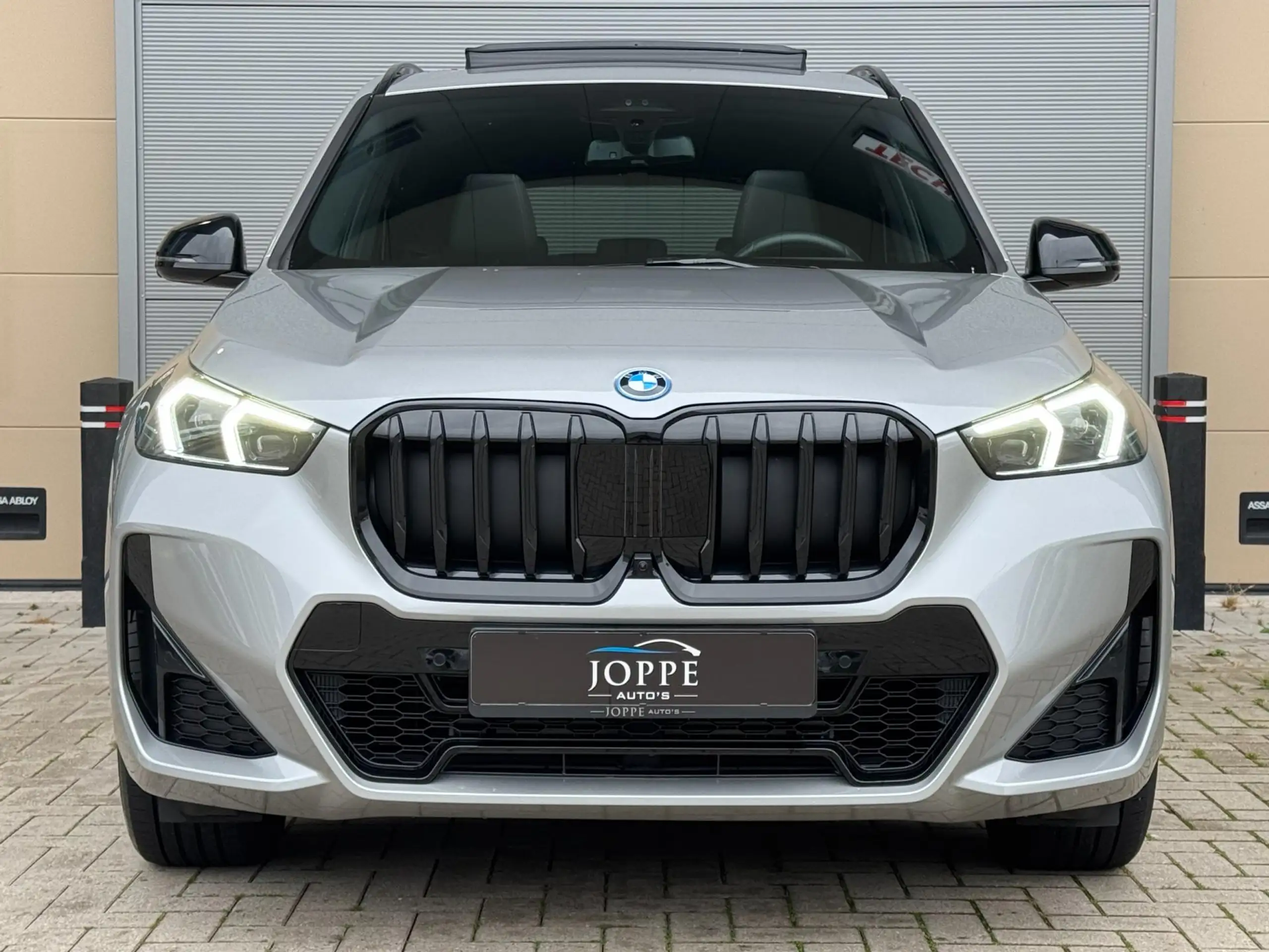 BMW - X1