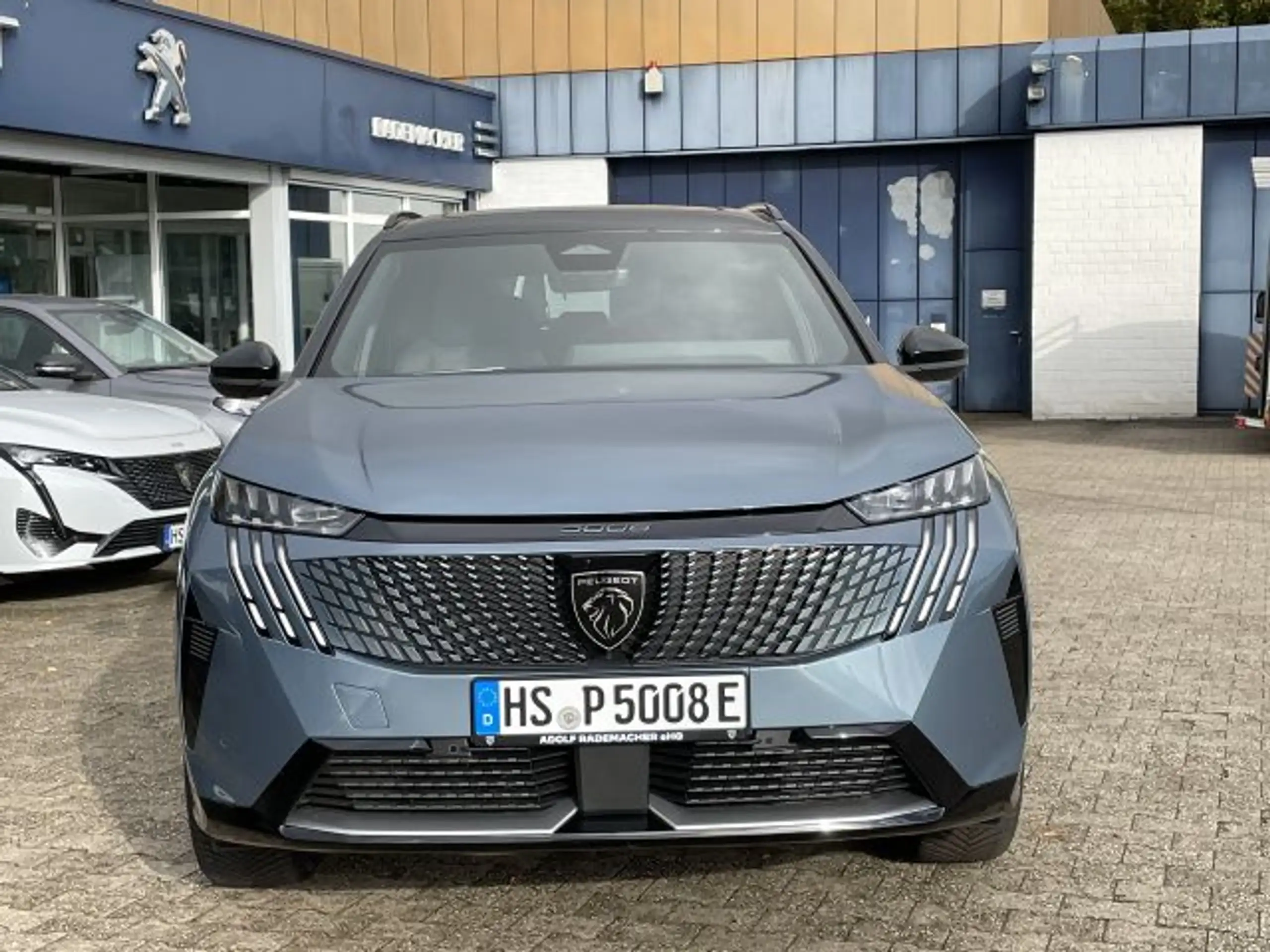 Peugeot - 5008