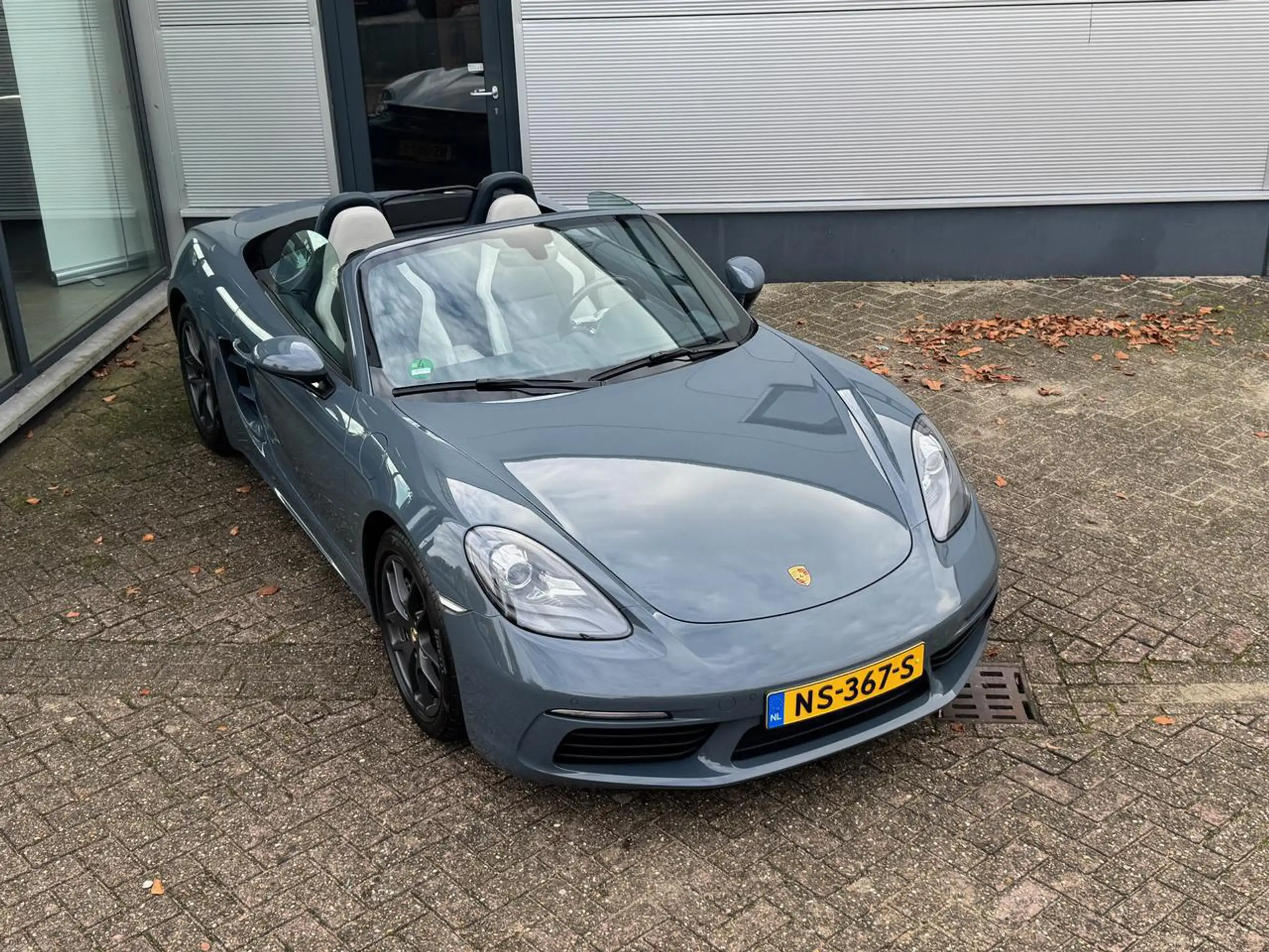 Porsche - Boxster