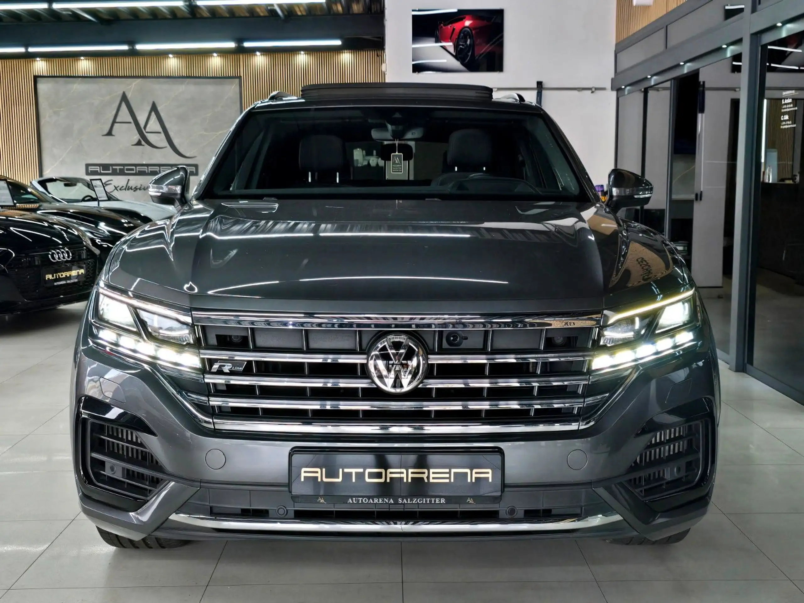 Volkswagen - Touareg