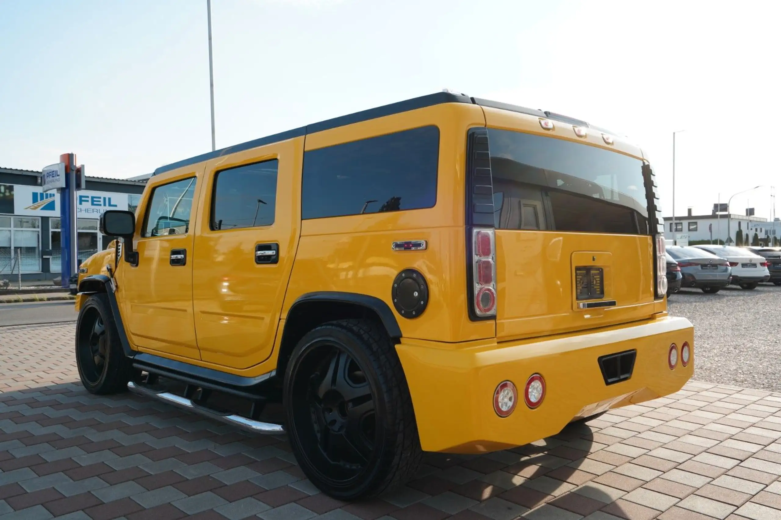 HUMMER - H2