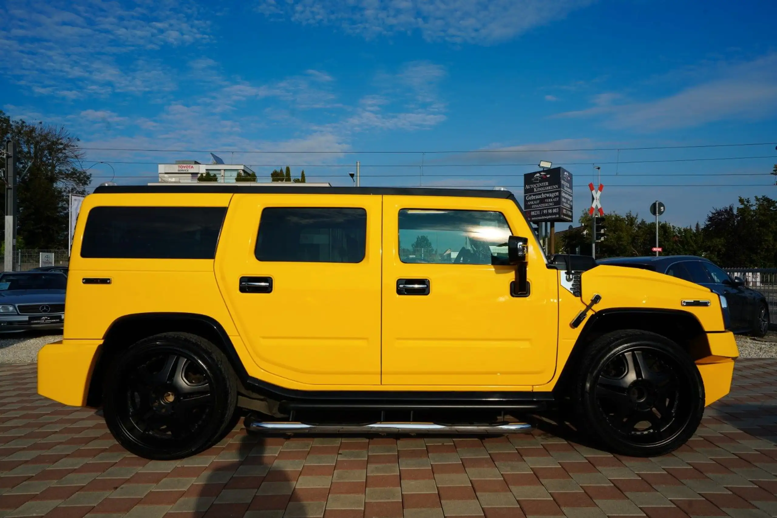 HUMMER - H2