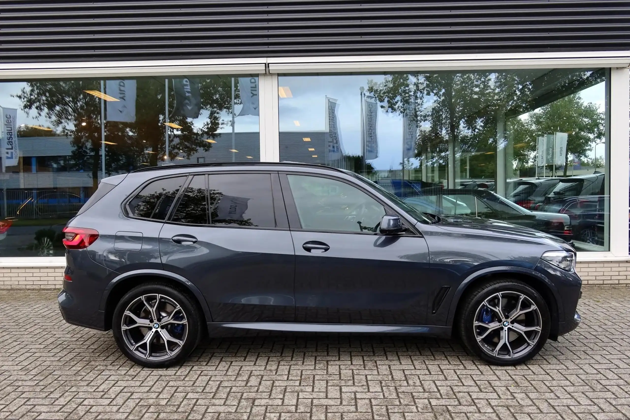 BMW - X5