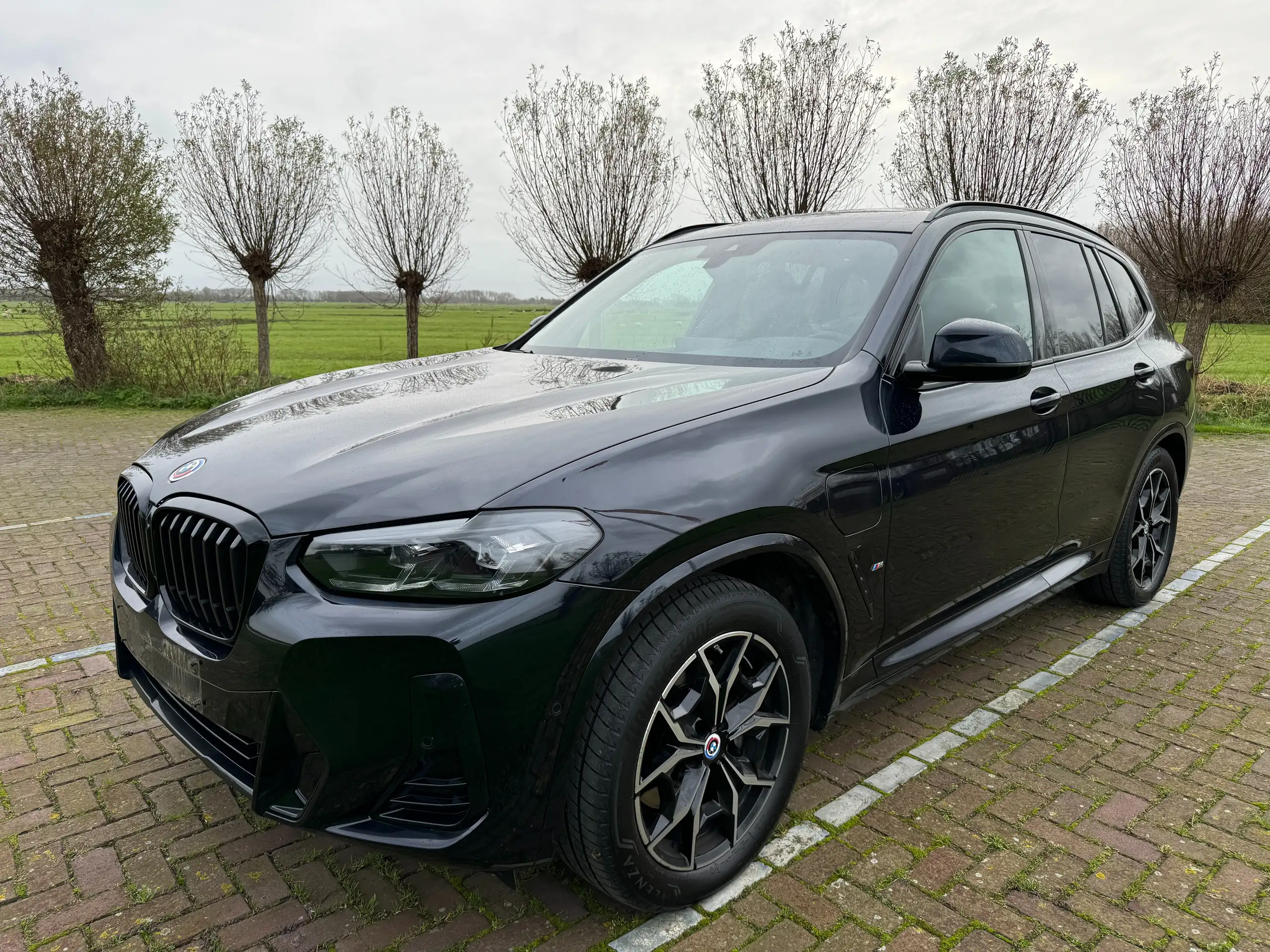 BMW - X3