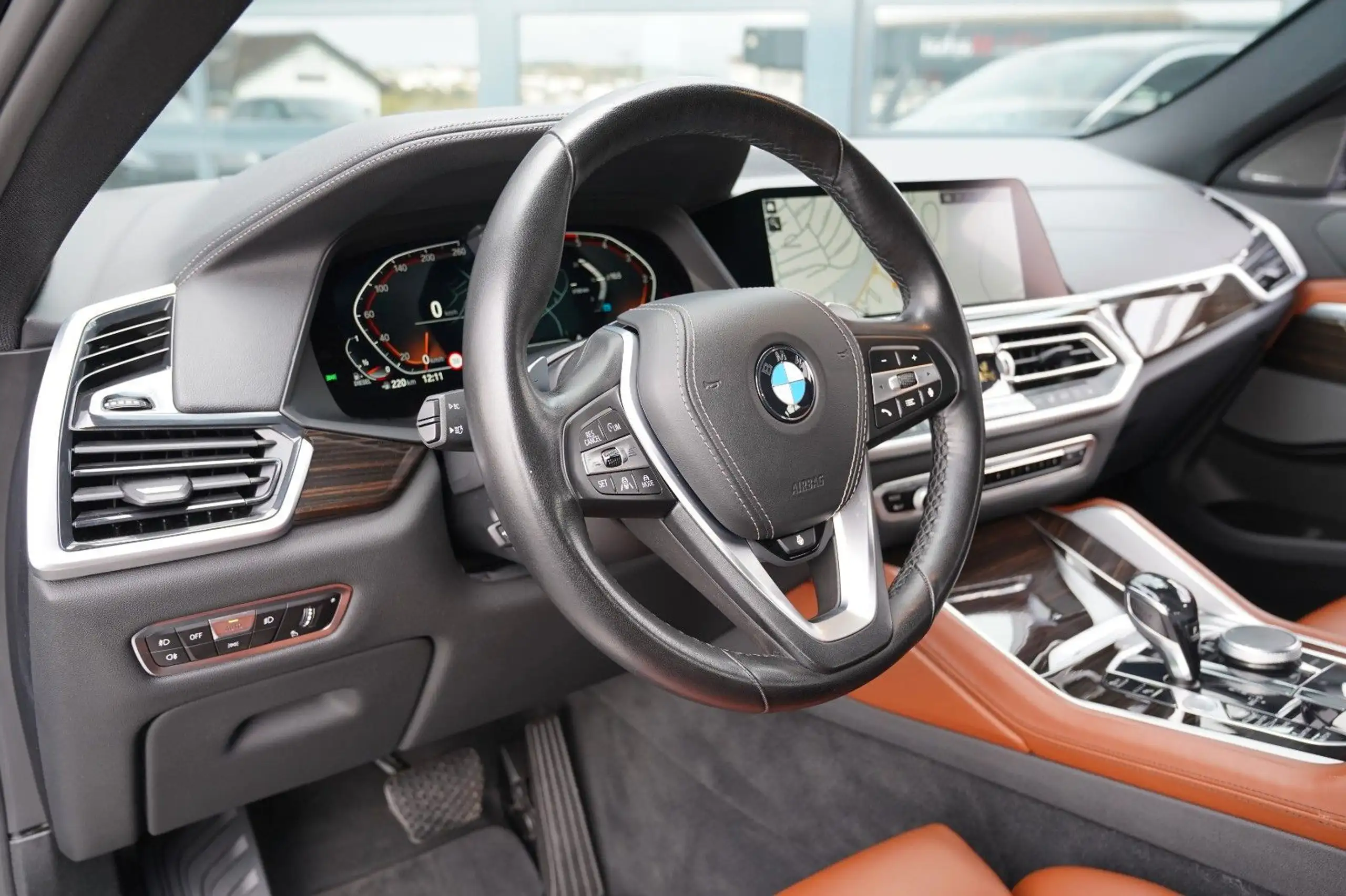 BMW - X6