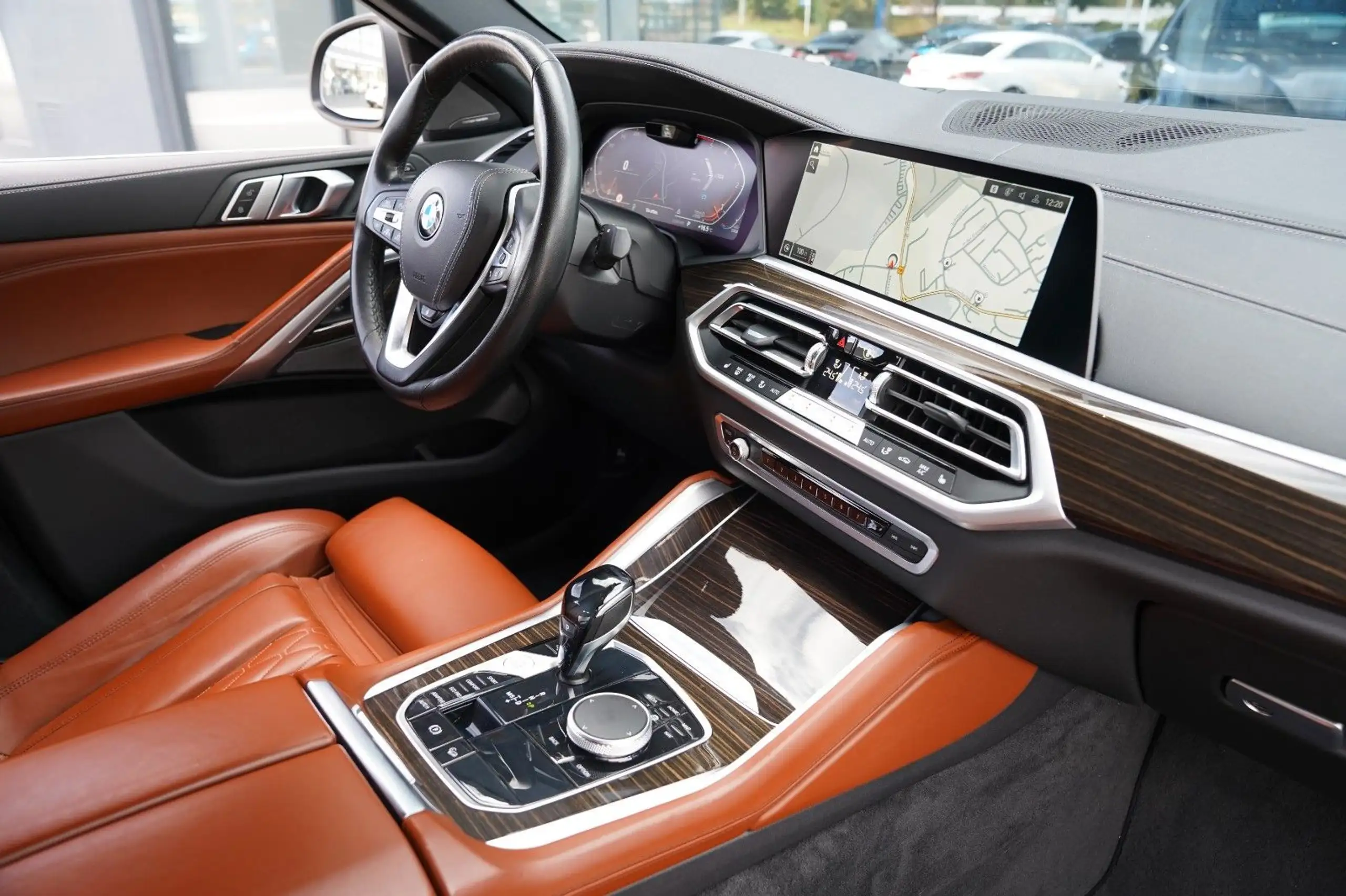 BMW - X6