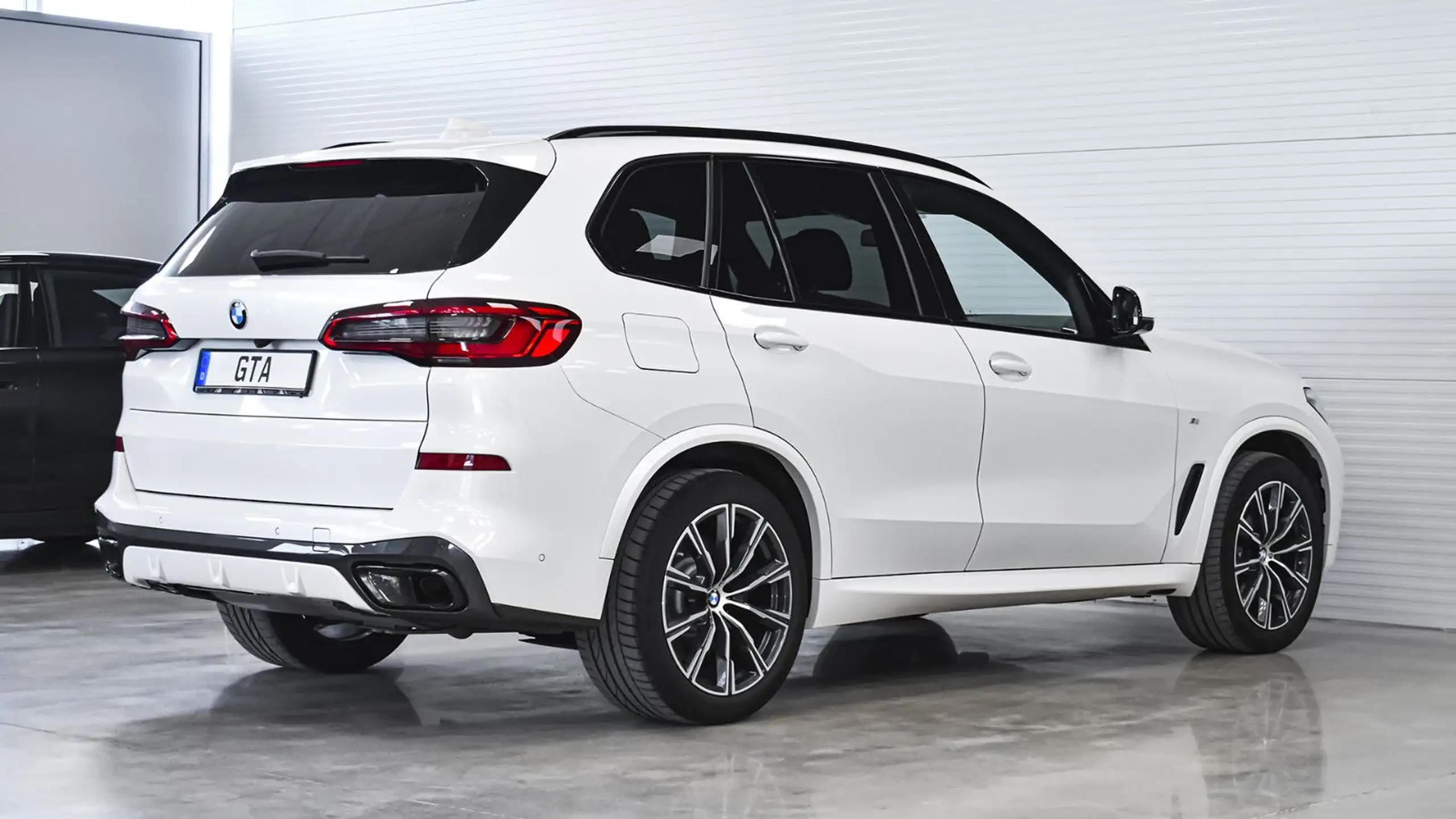 BMW - X5