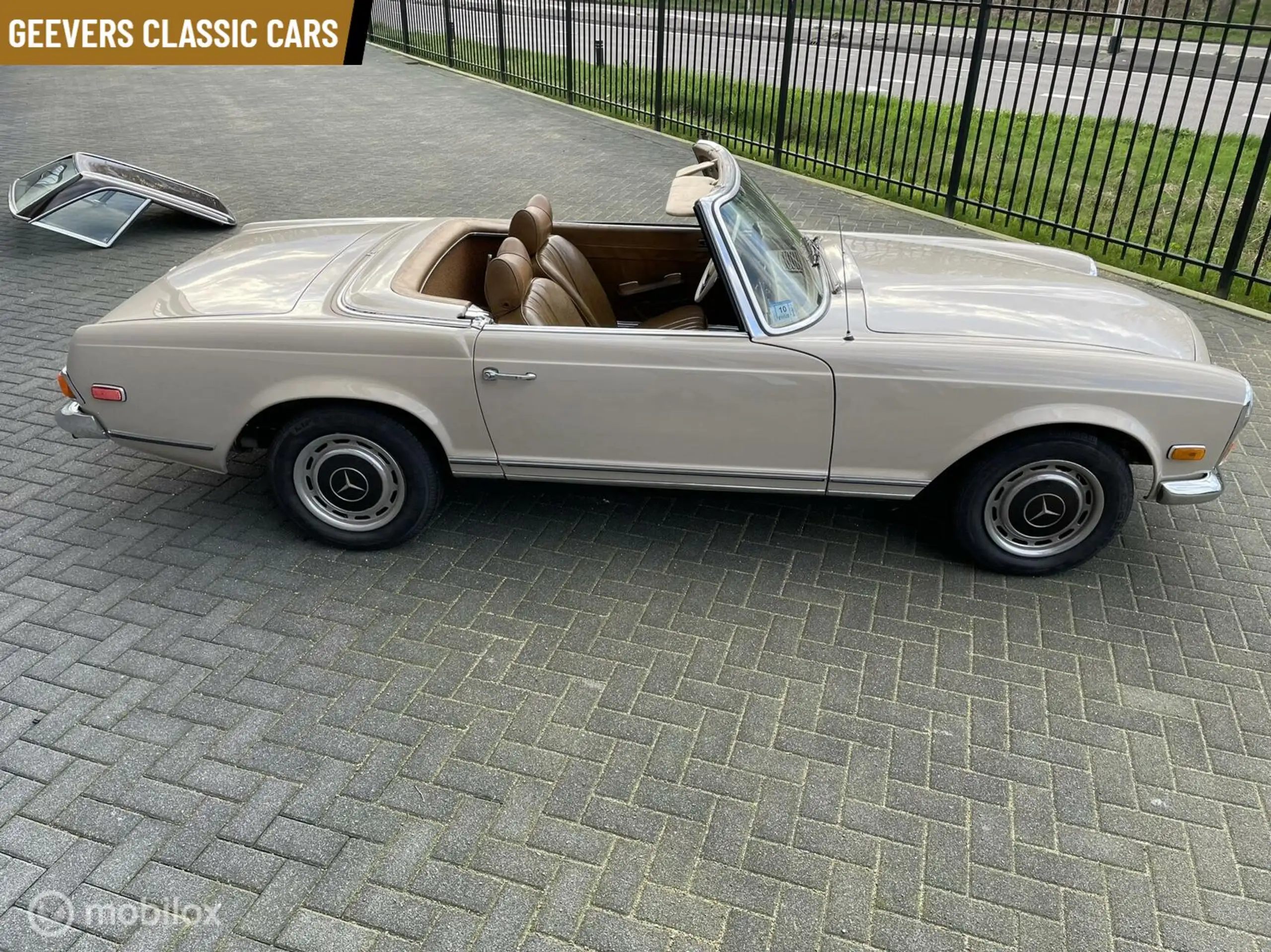 Mercedes-Benz - SL 280