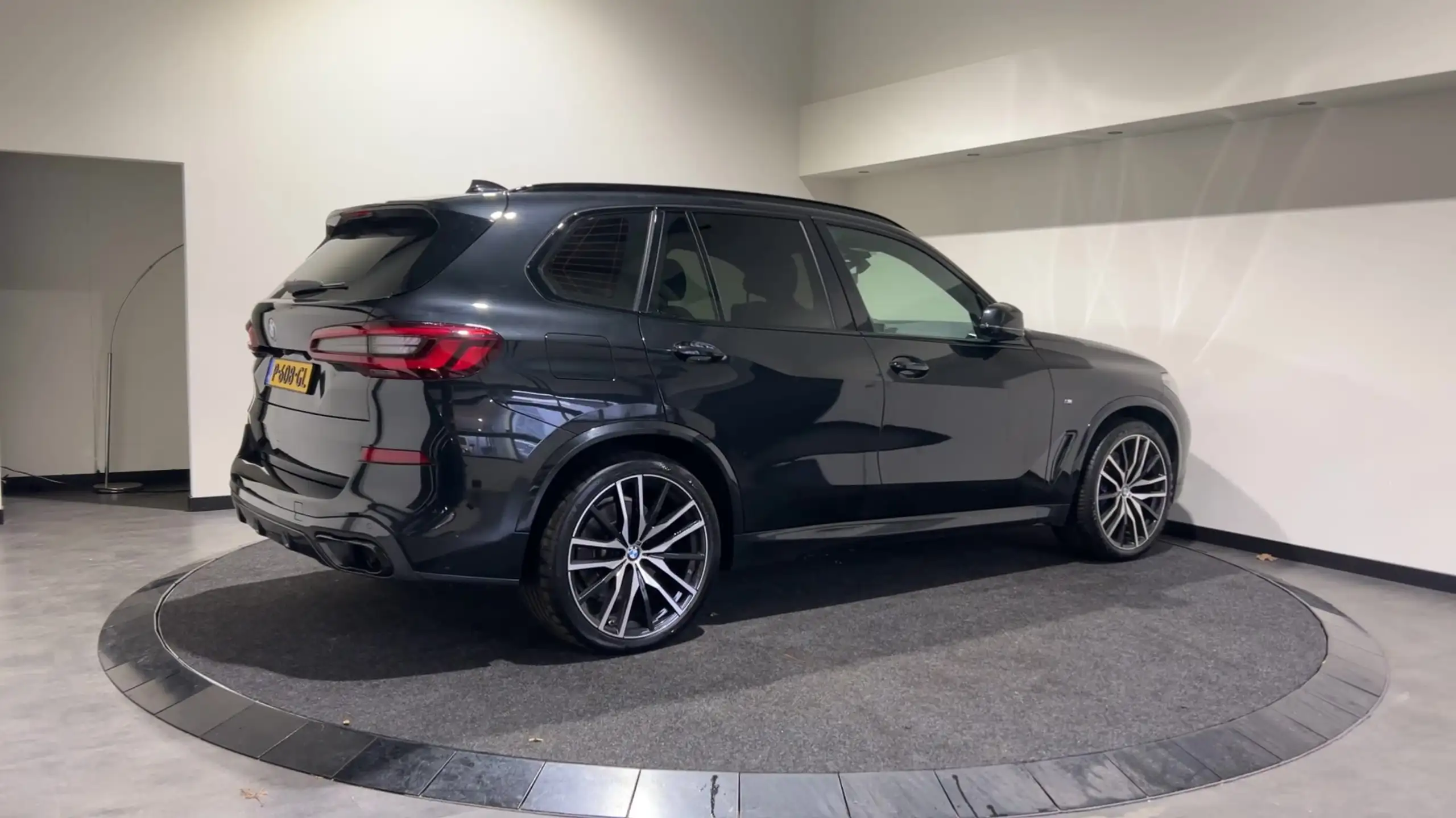 BMW - X5