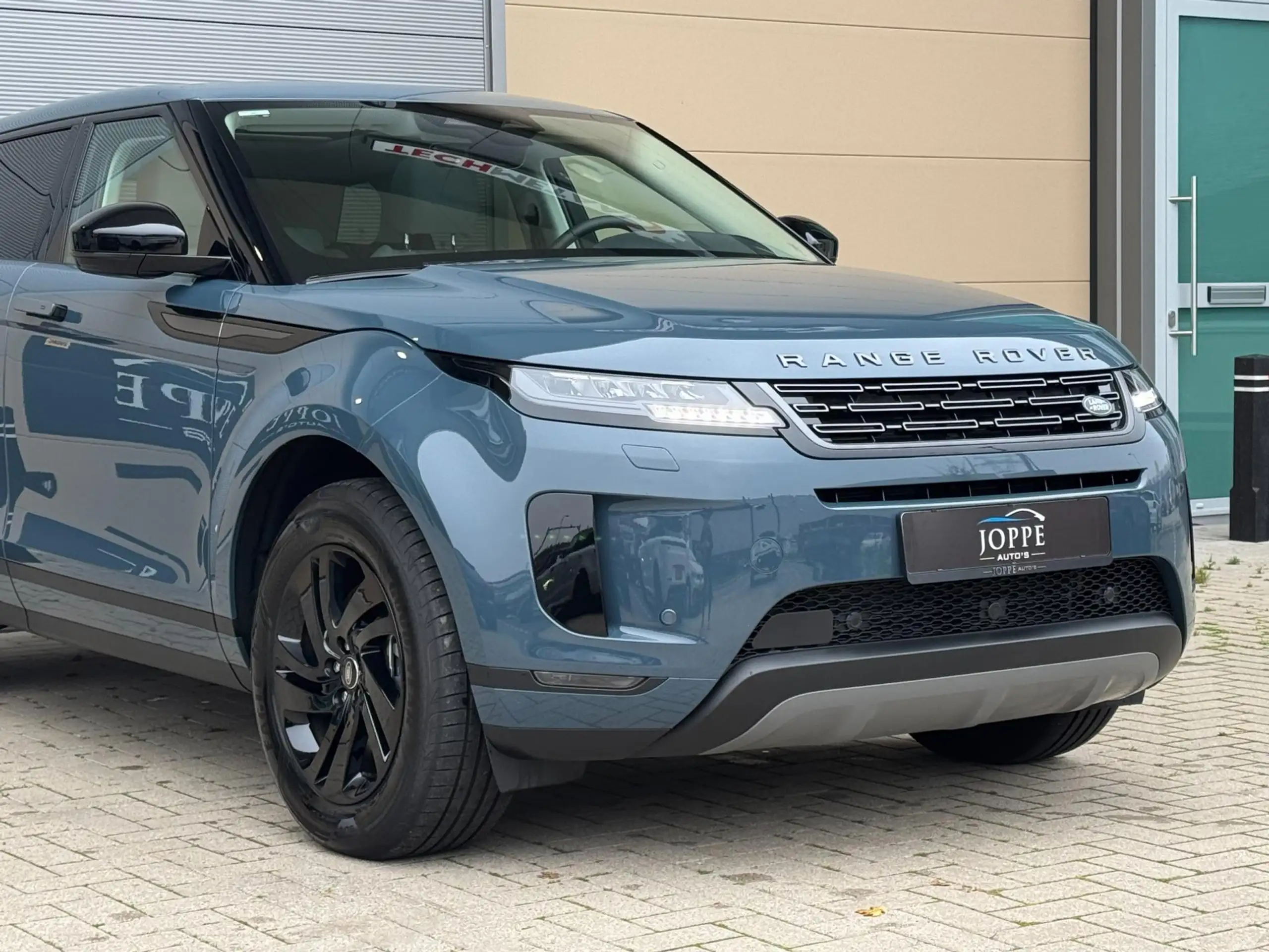 Land Rover - Range Rover Evoque