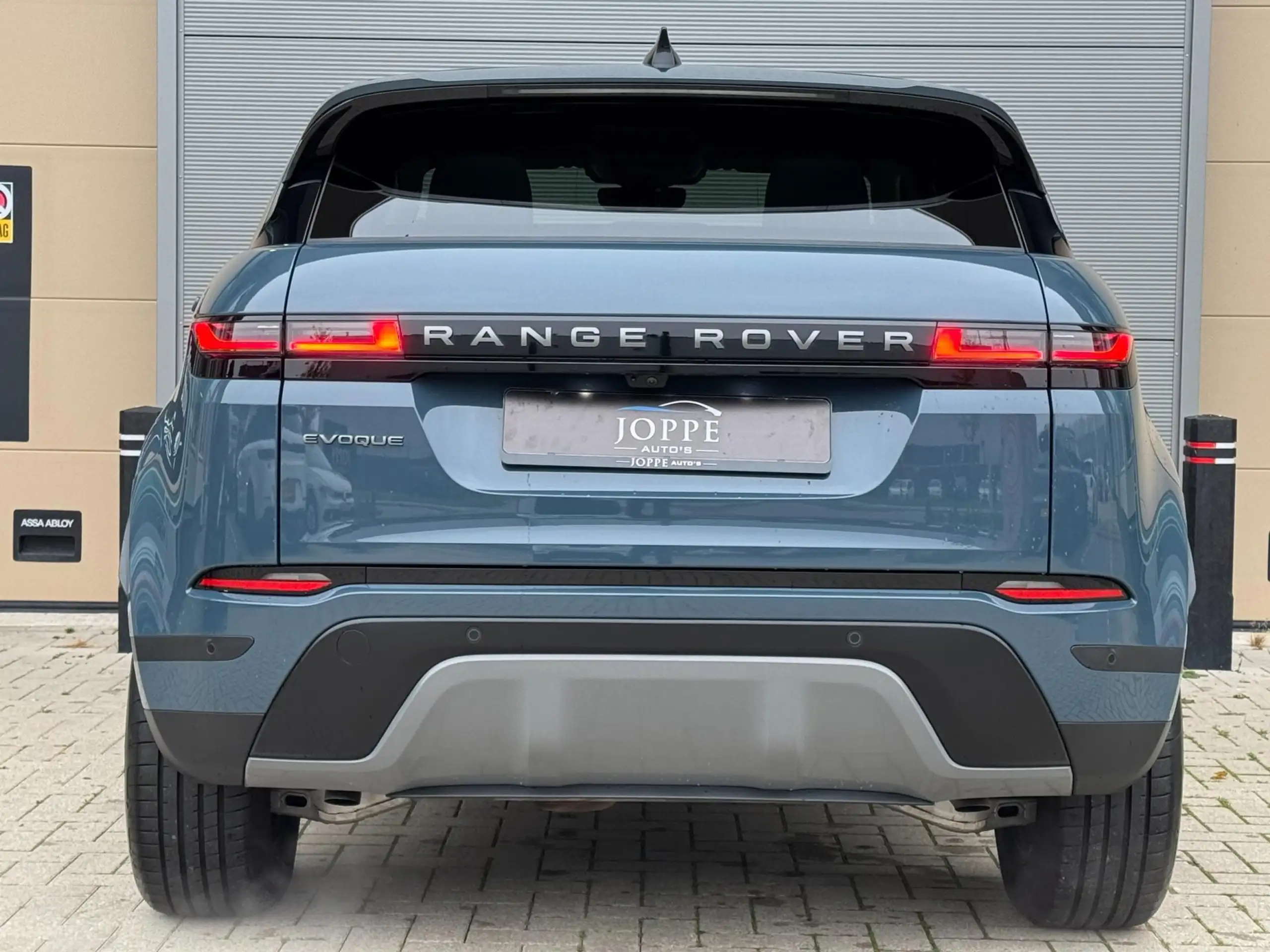 Land Rover - Range Rover Evoque