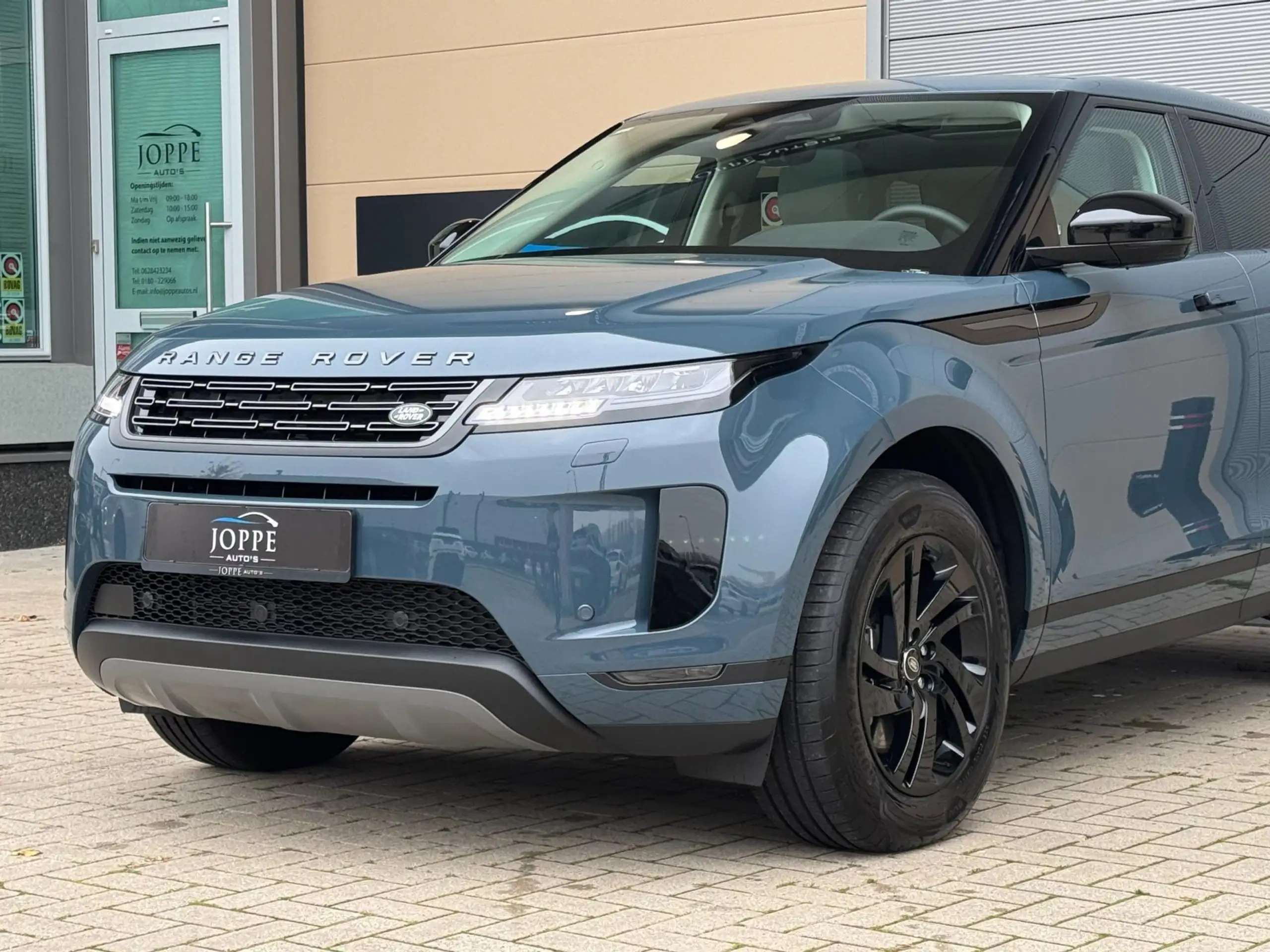 Land Rover - Range Rover Evoque