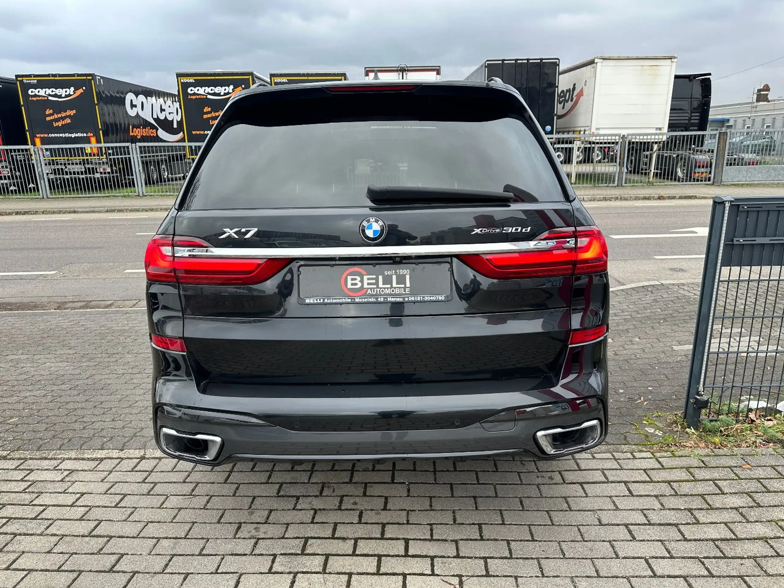 BMW - X7