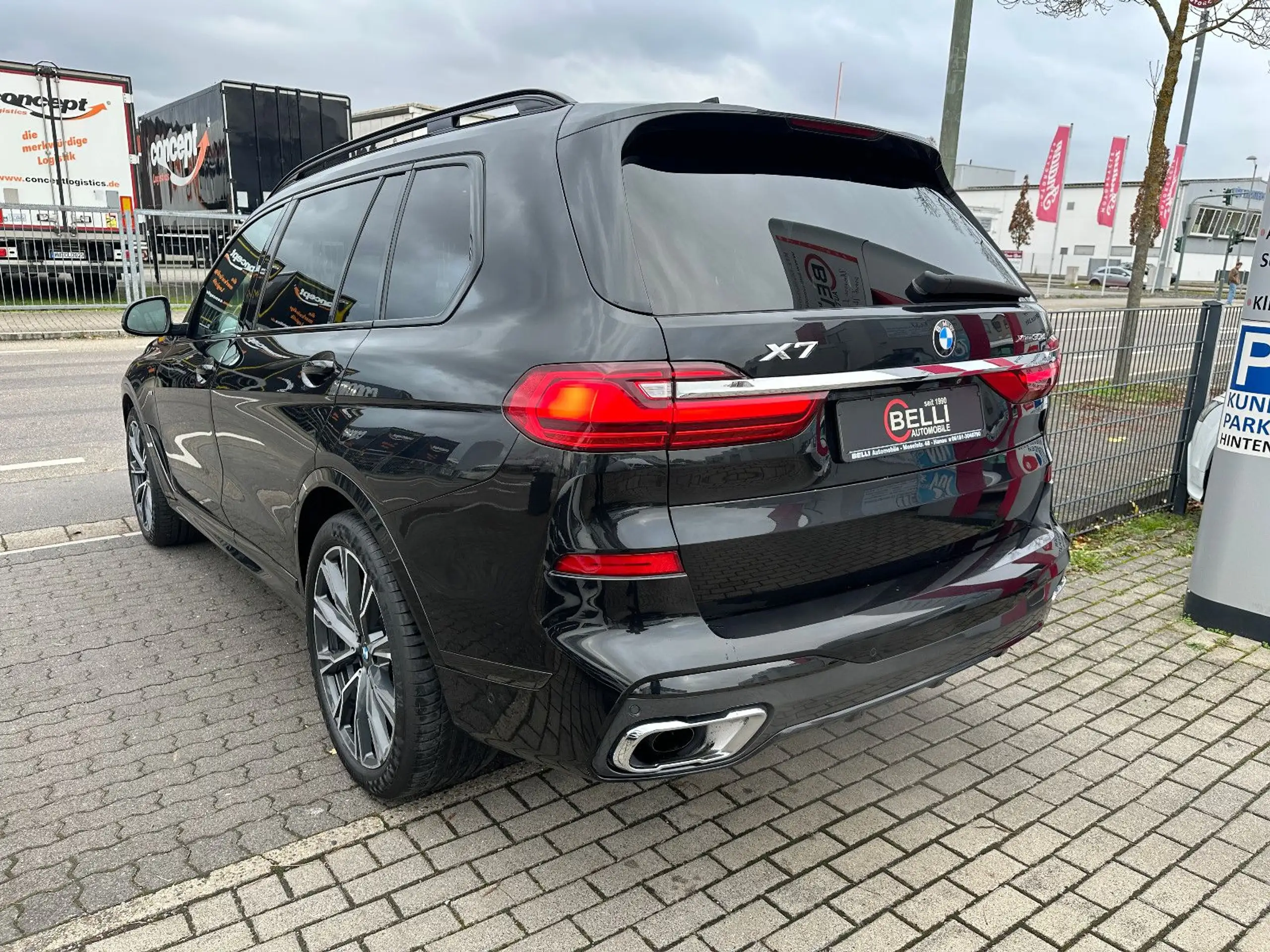 BMW - X7