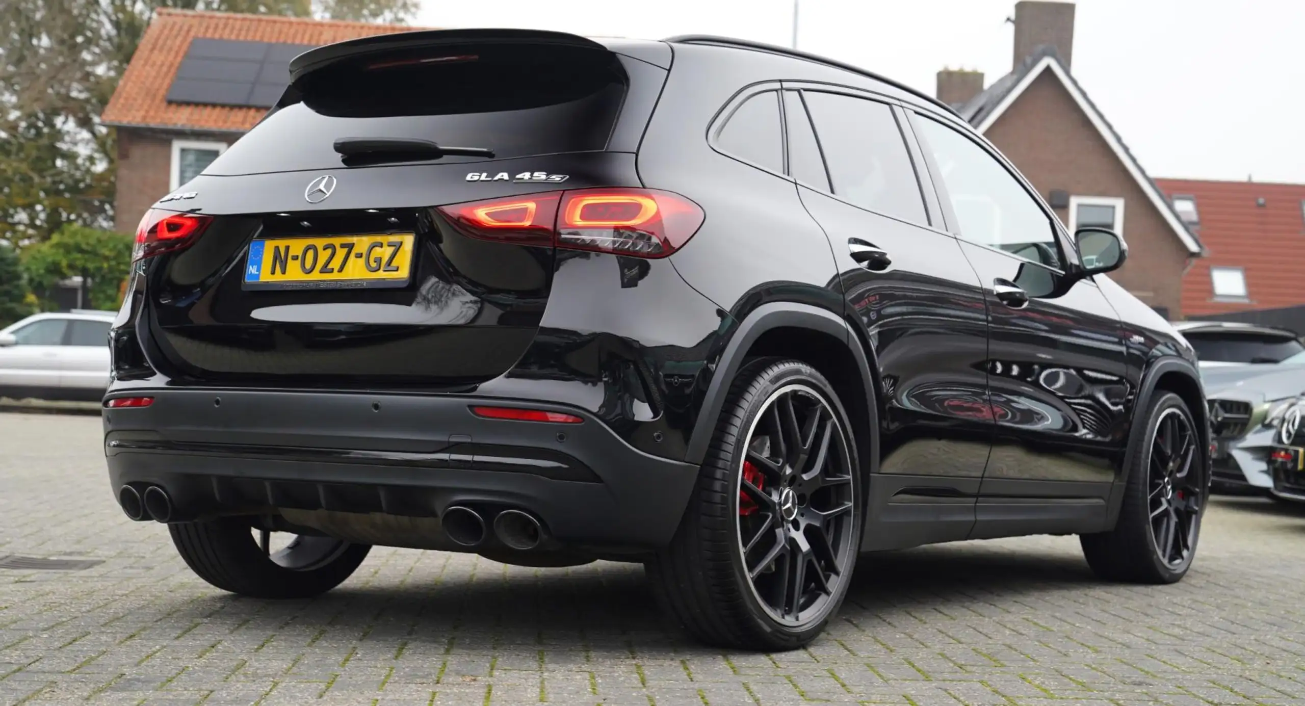 Mercedes-Benz - GLA 45 AMG