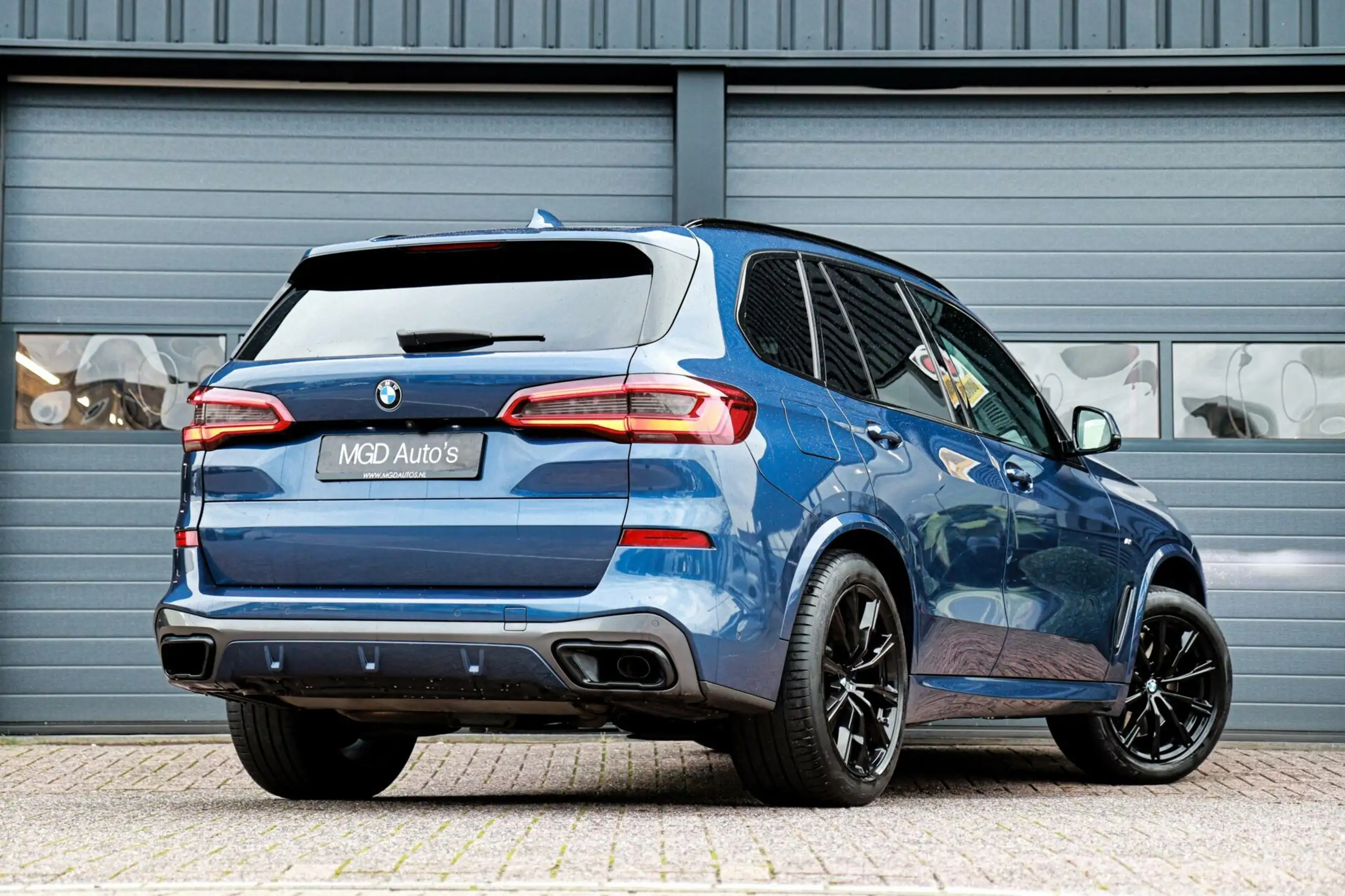 BMW - X5