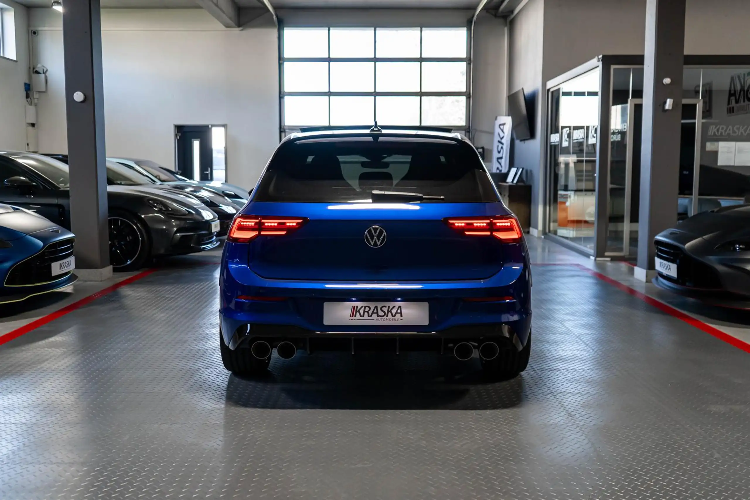 Volkswagen - Golf