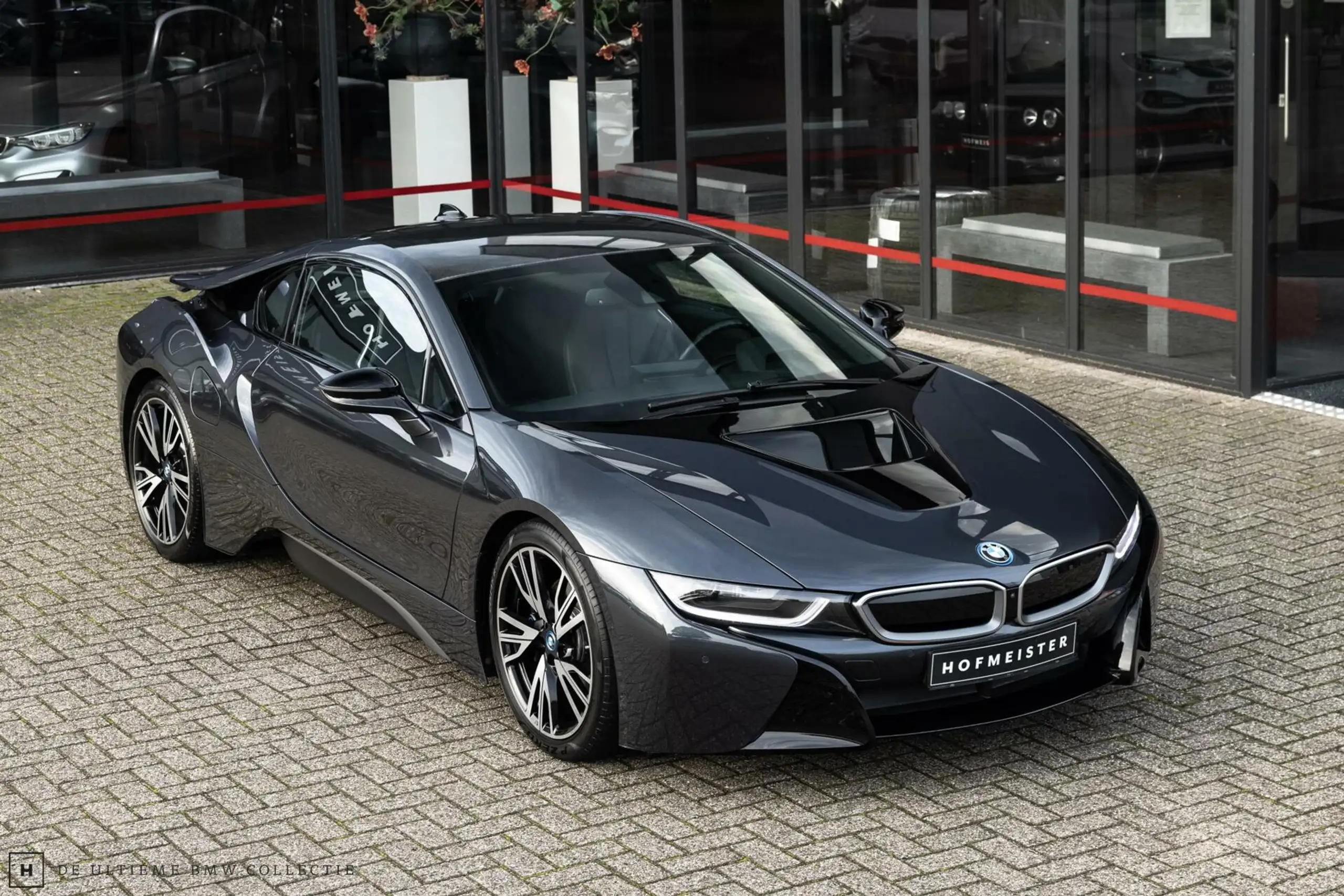 BMW - i8