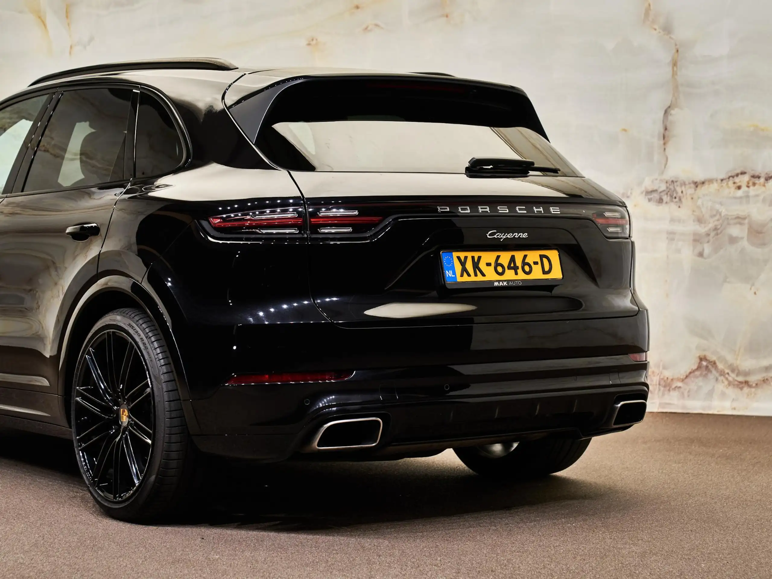 Porsche - Cayenne