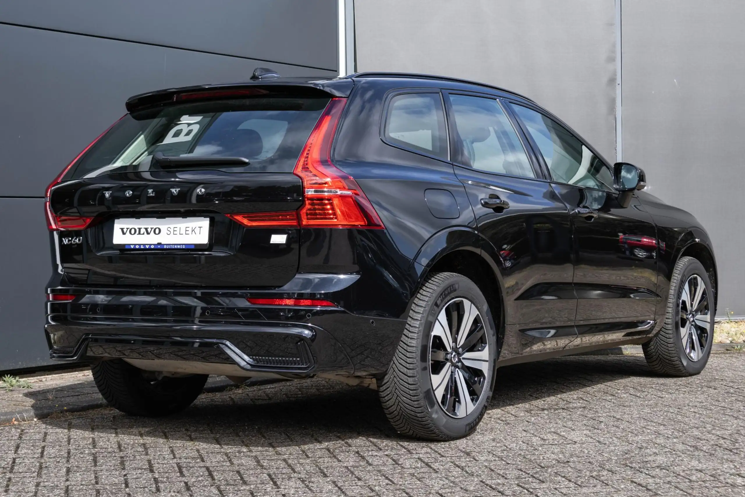 Volvo - XC60