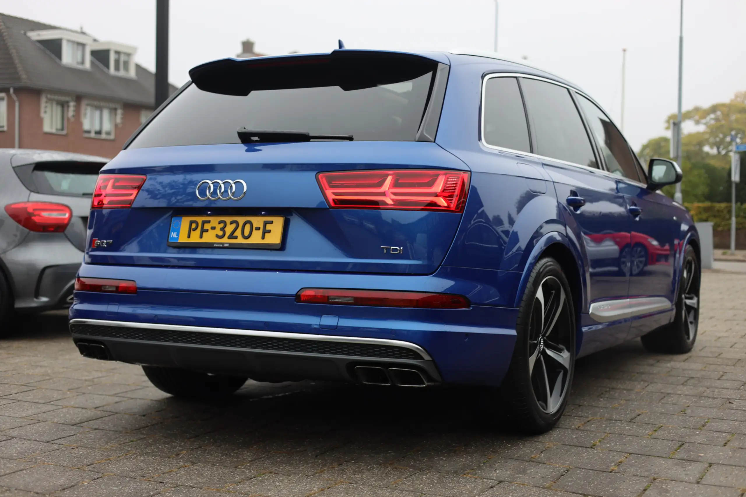 Audi - Q7