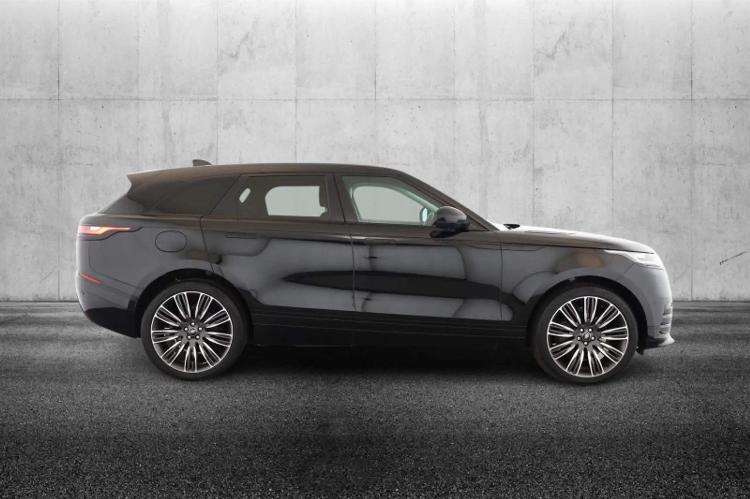 Land Rover - Range Rover Velar