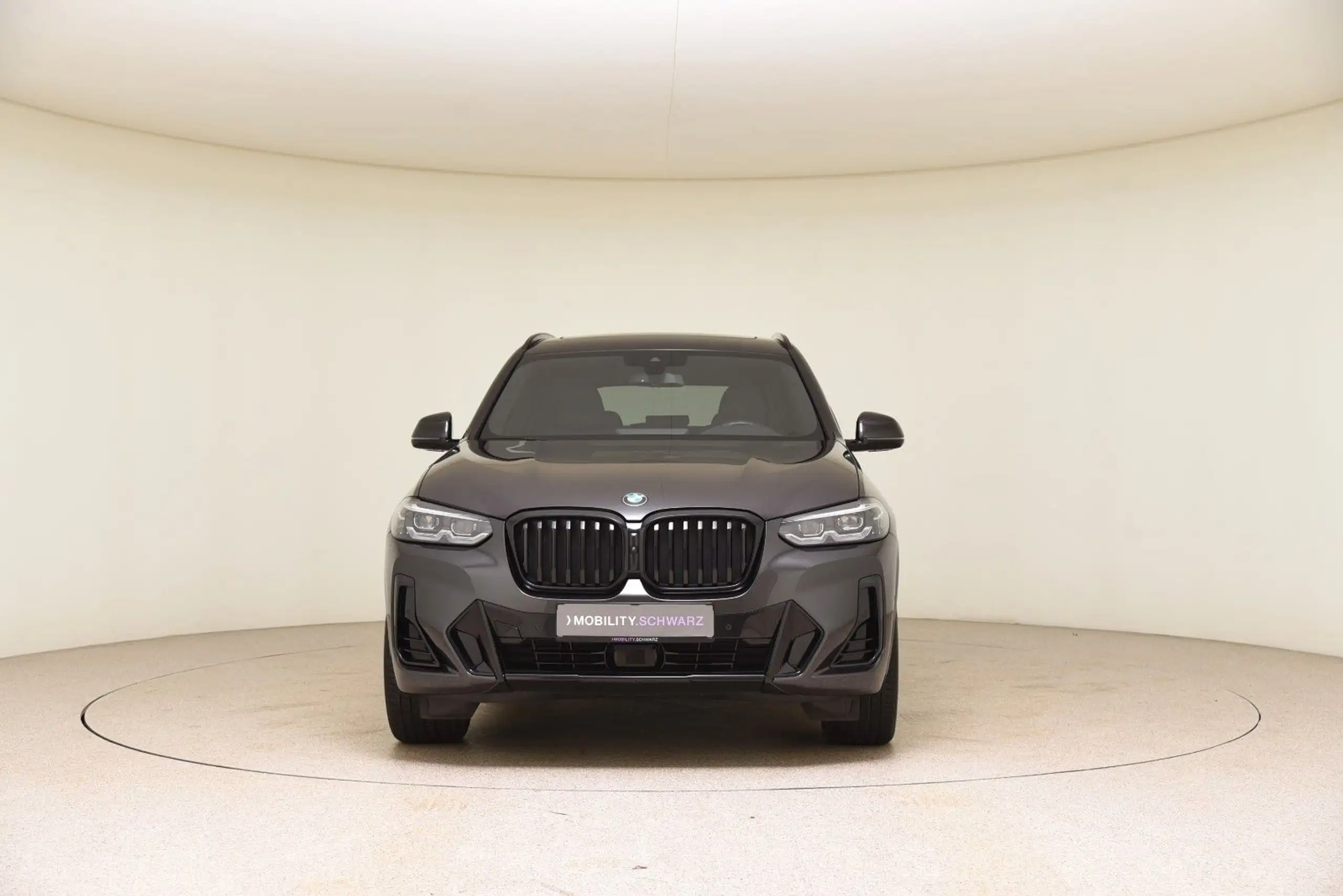 BMW - X3