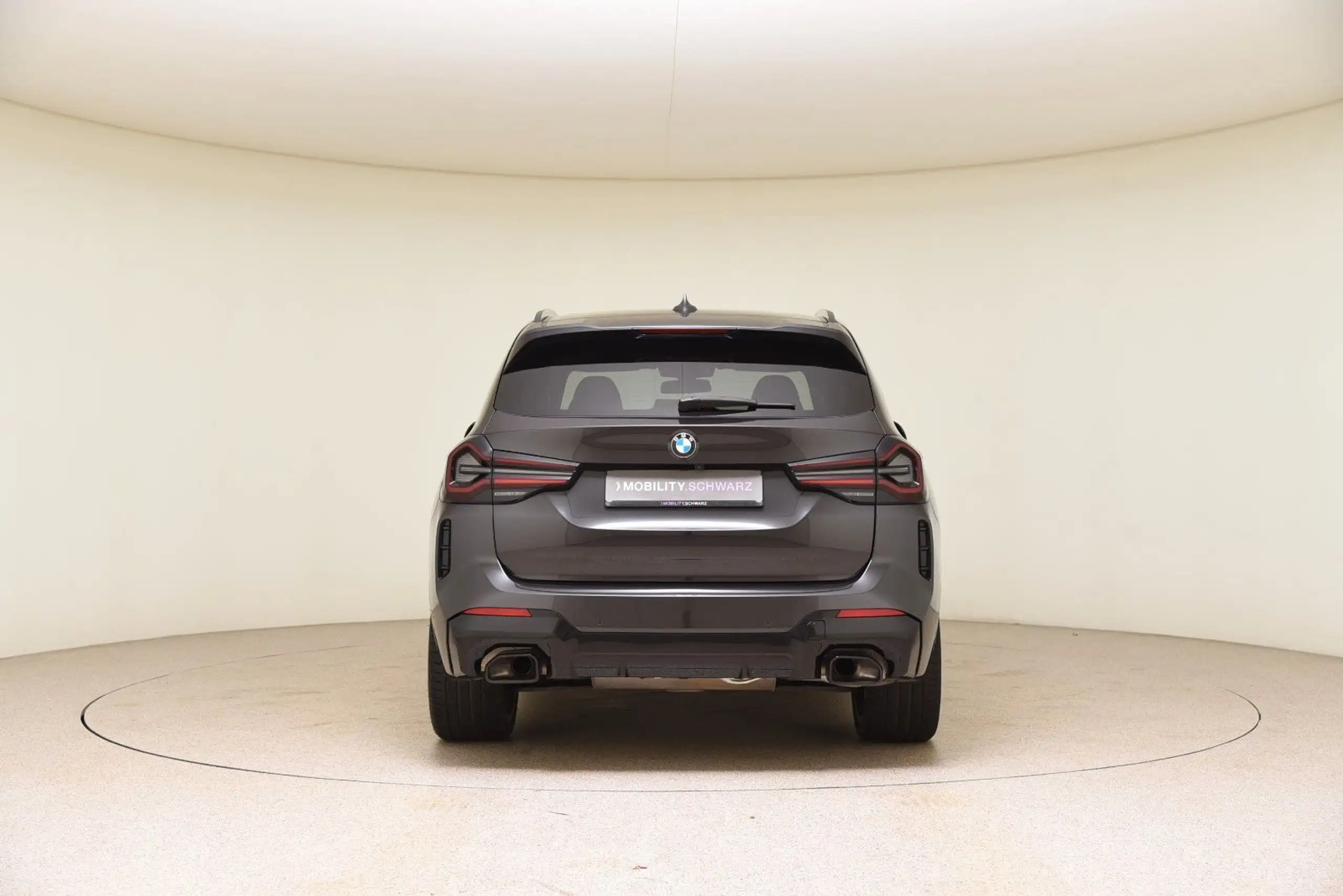 BMW - X3