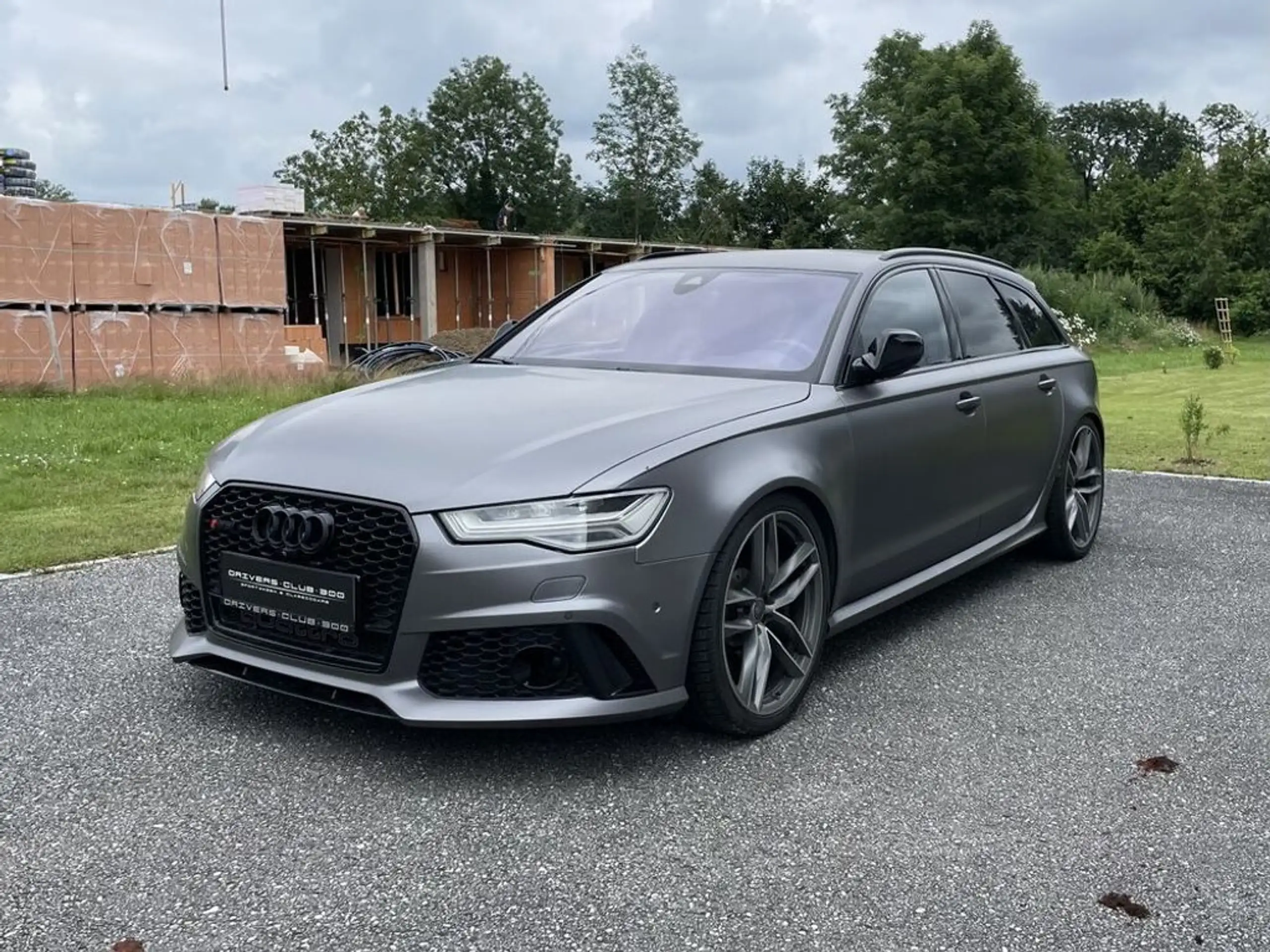 Audi - RS6