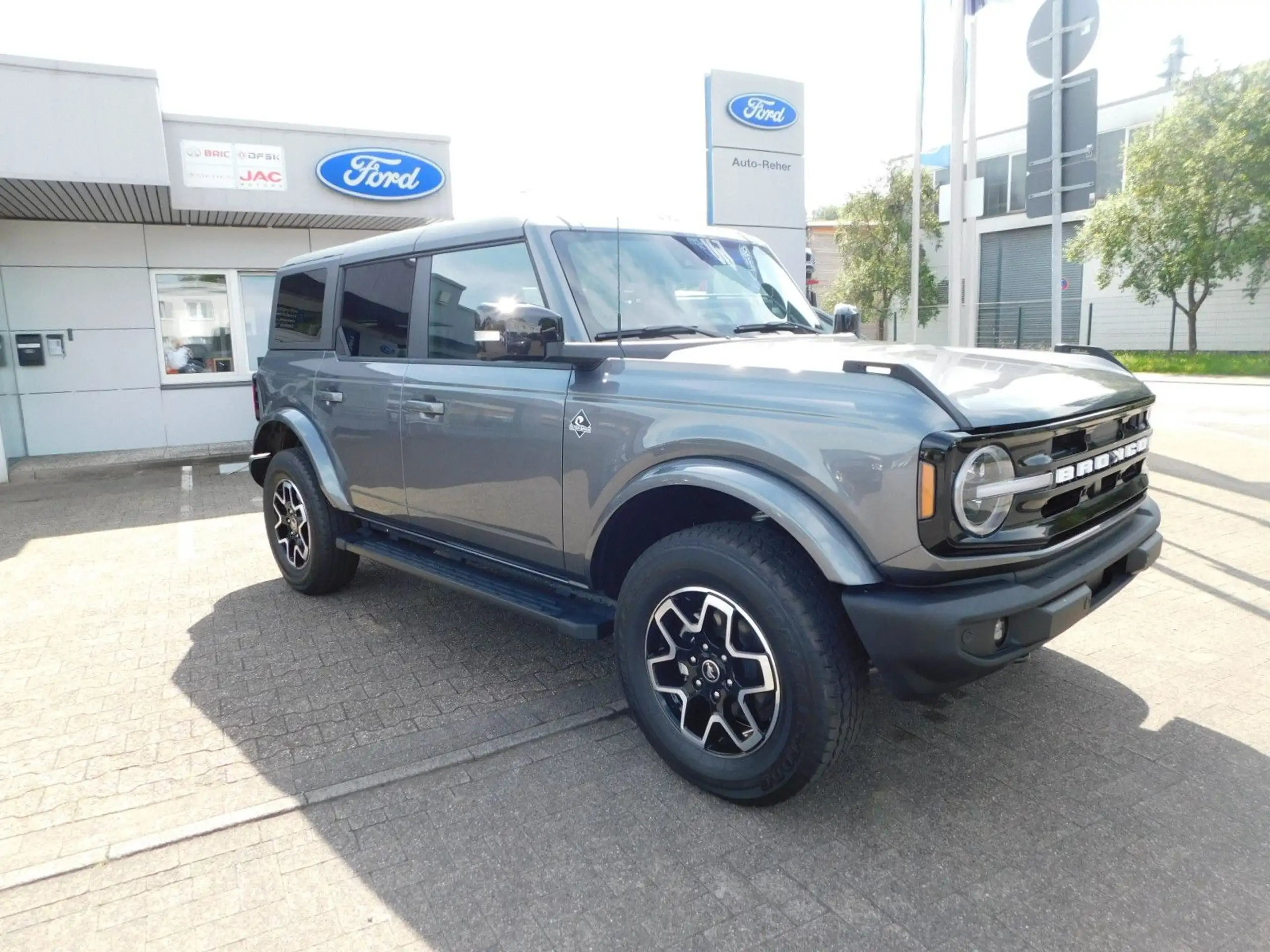 Ford - Bronco