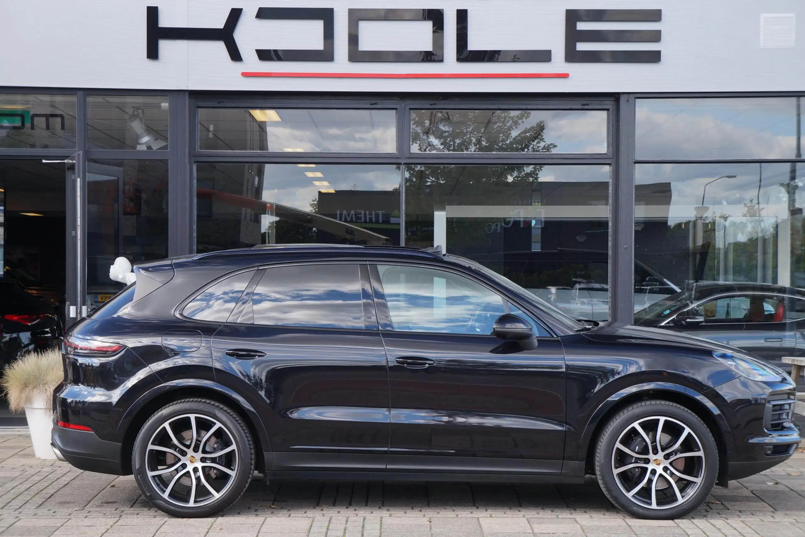 Porsche - Cayenne