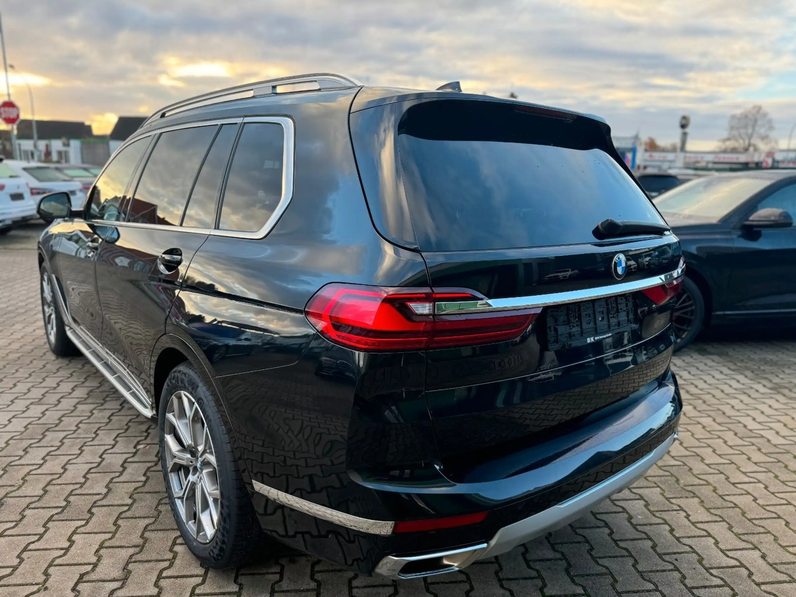 BMW - X7