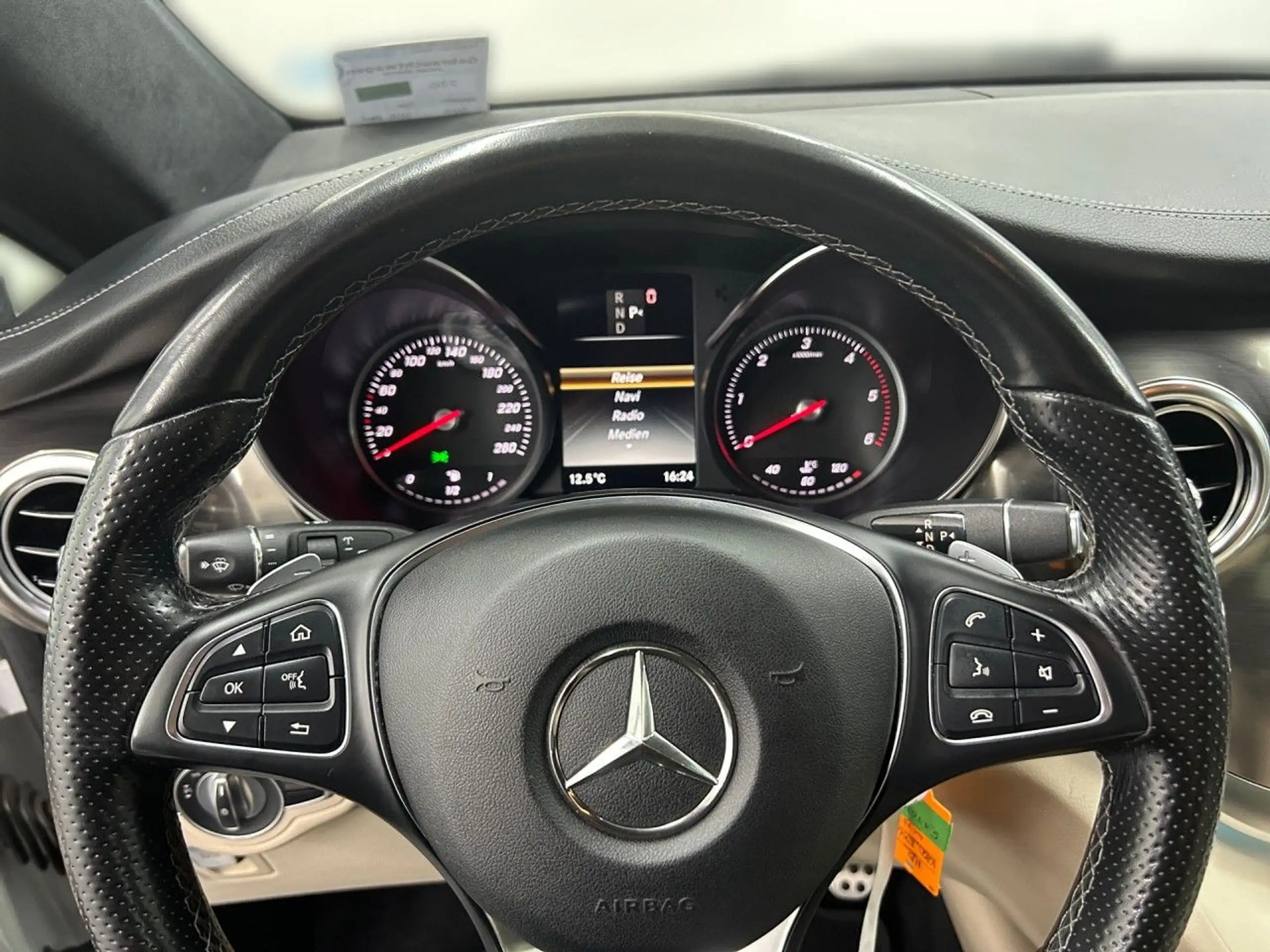 Mercedes-Benz - V 250