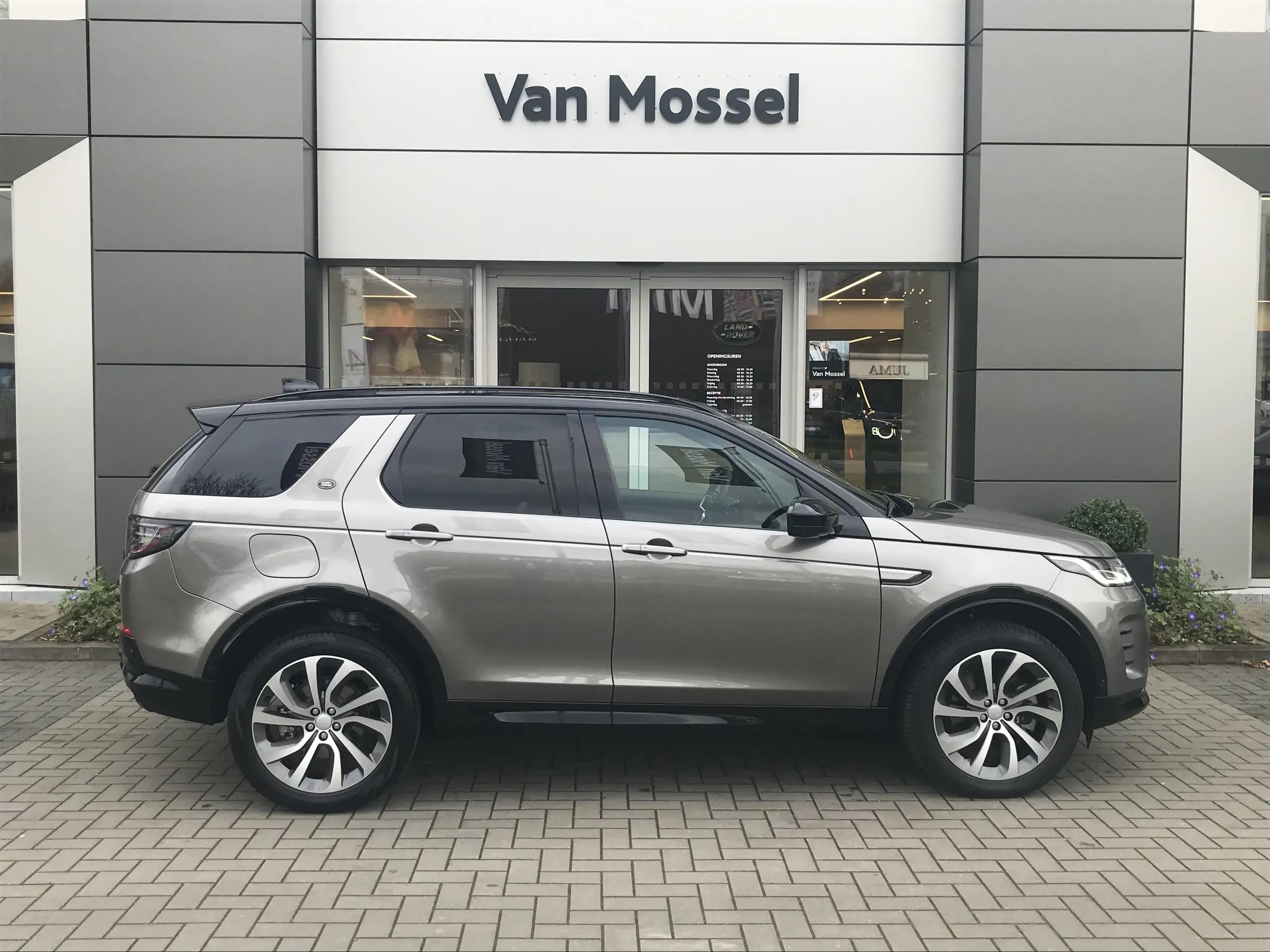 Land Rover - Discovery Sport