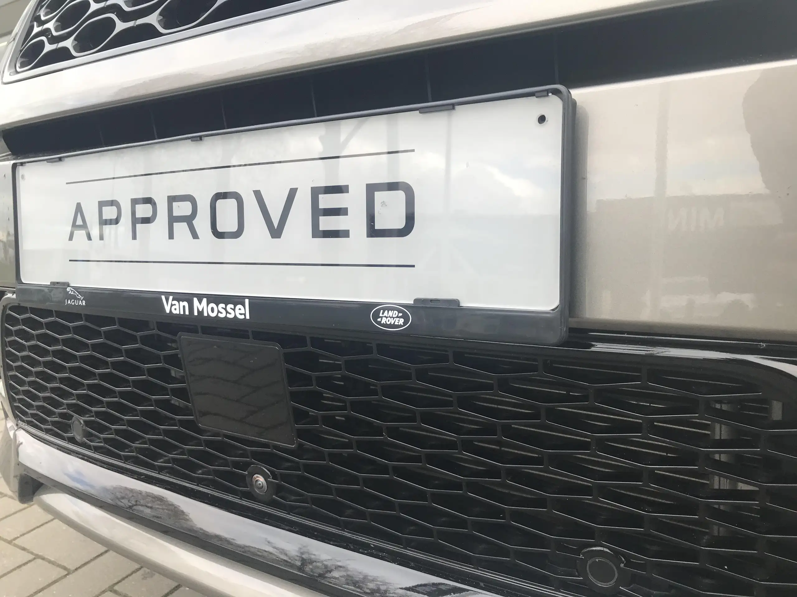 Land Rover - Discovery Sport