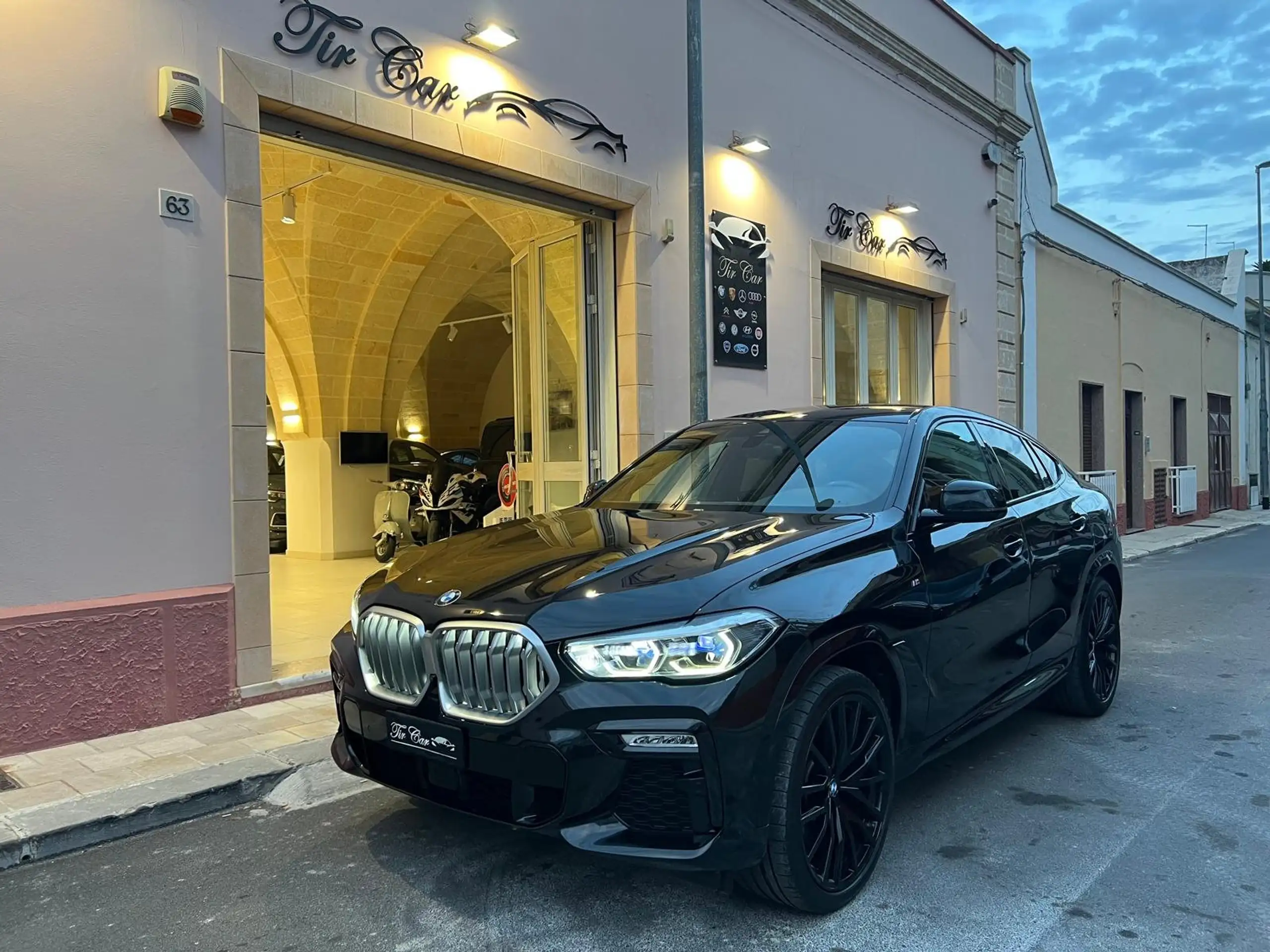 BMW - X6