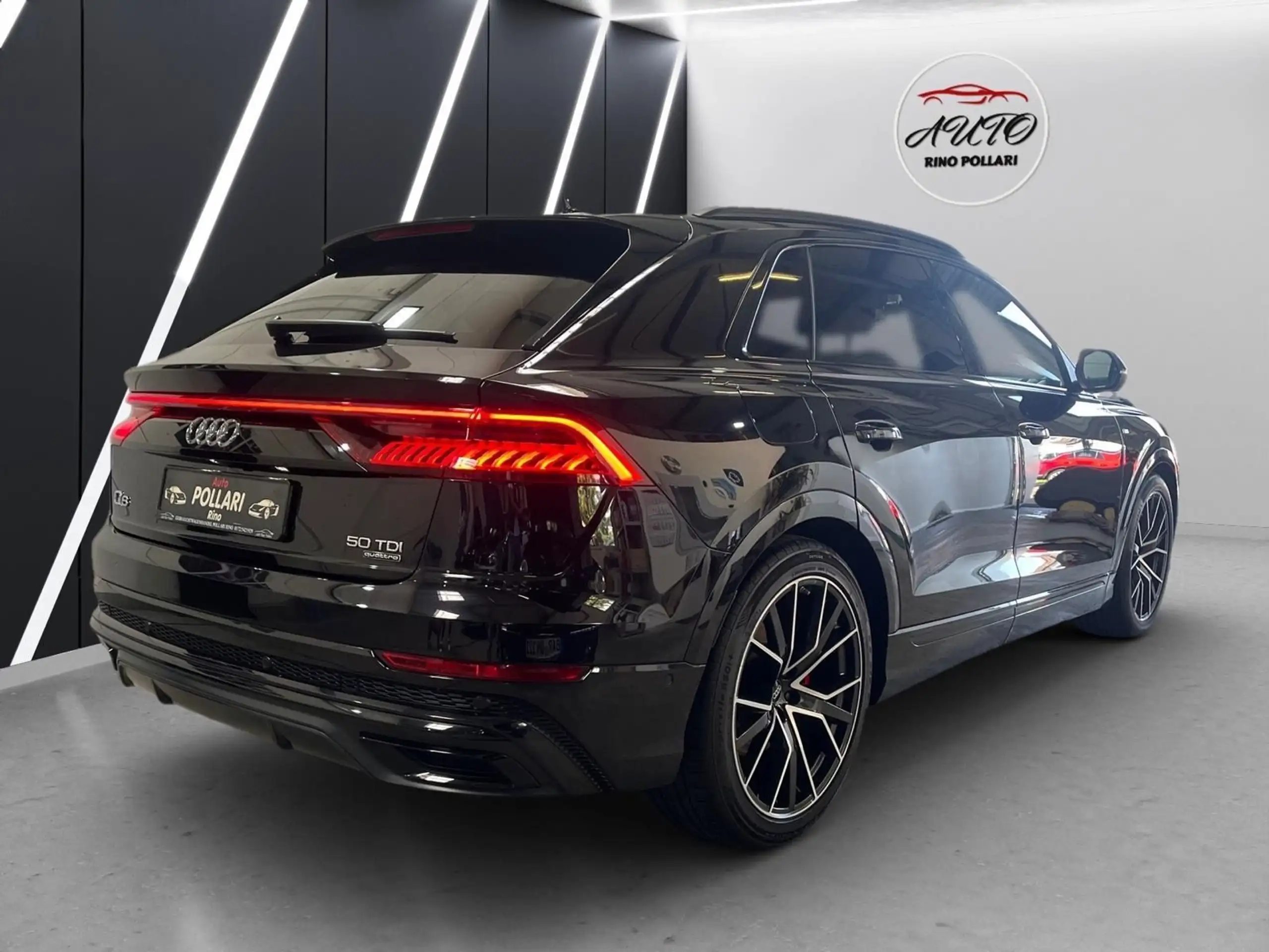 Audi - Q8