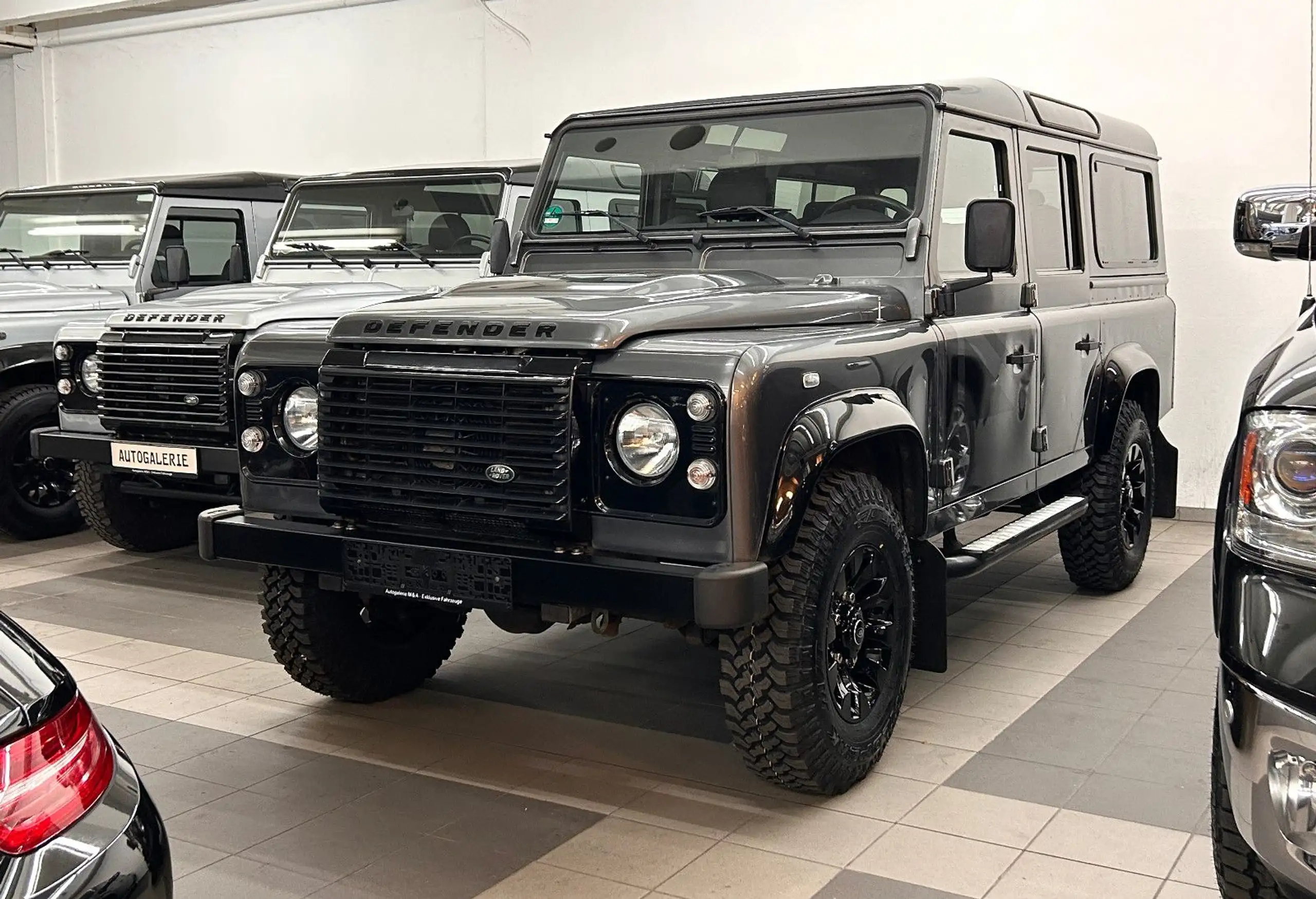 Land Rover Defender 2015