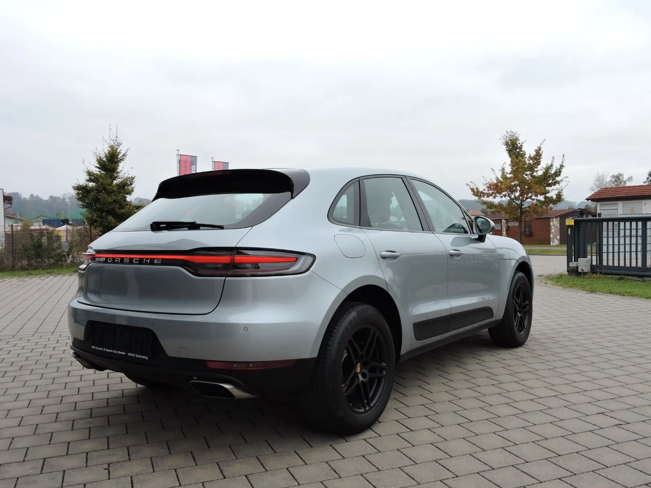 Porsche - Macan