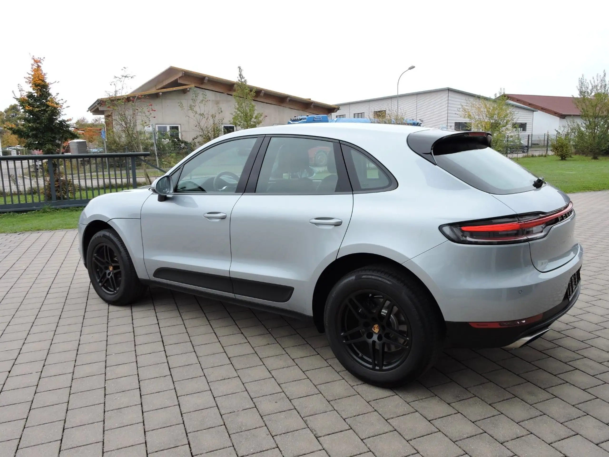 Porsche - Macan