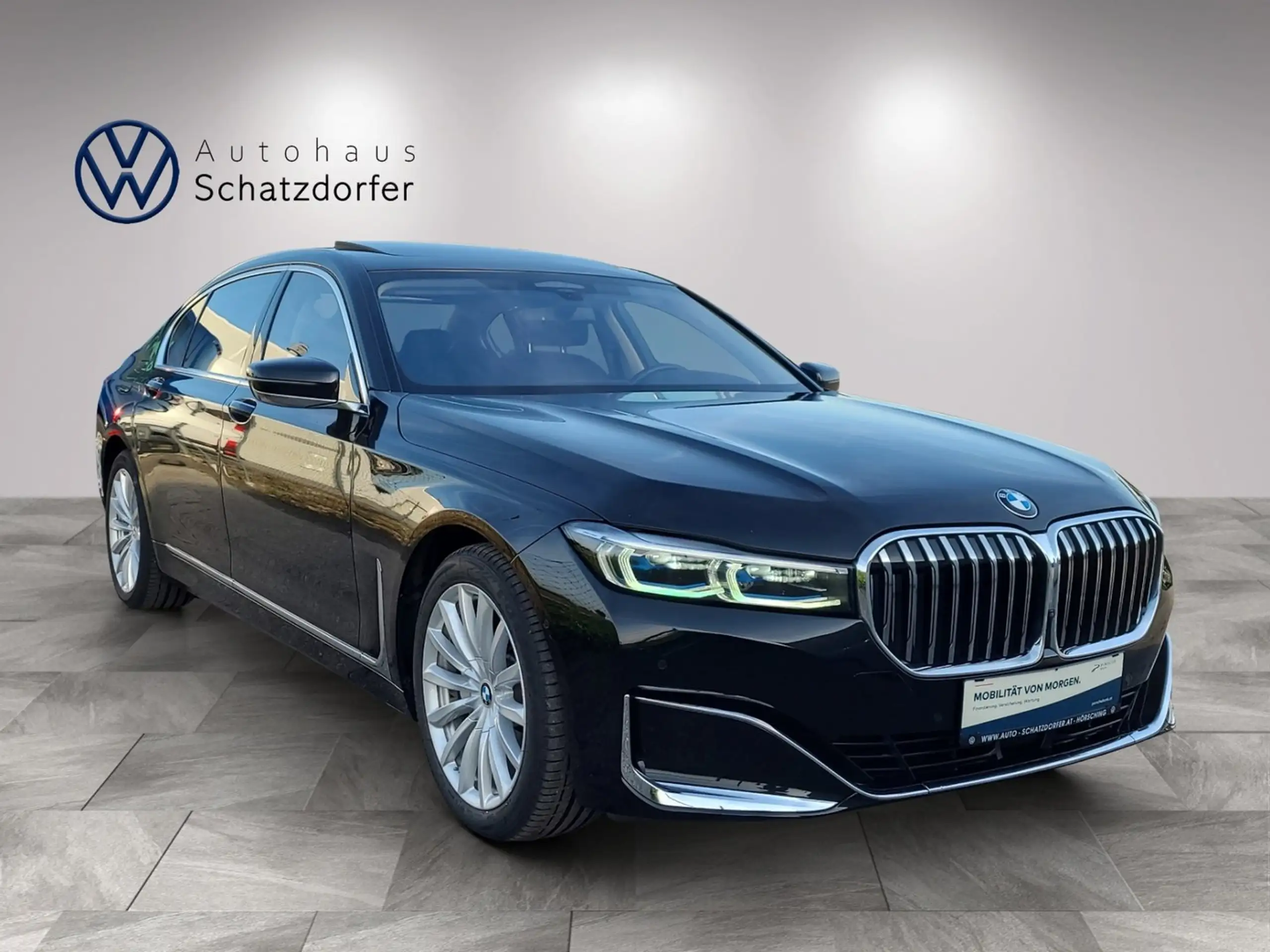 BMW - 730