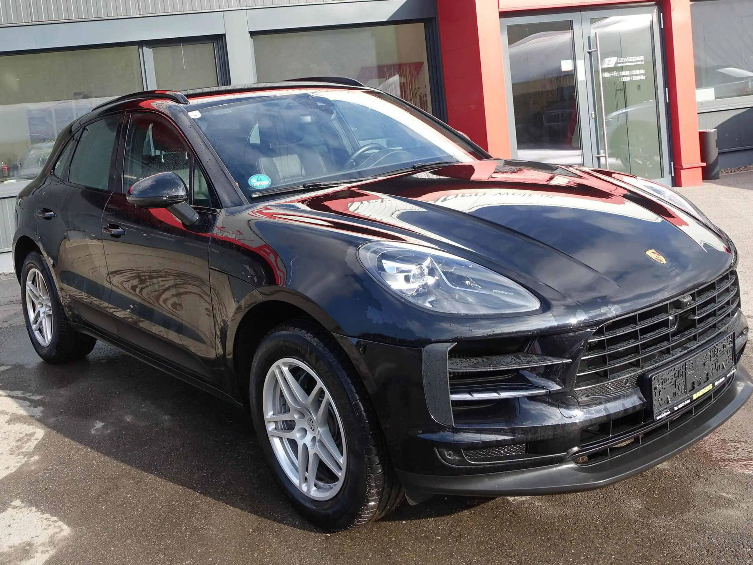 Porsche - Macan