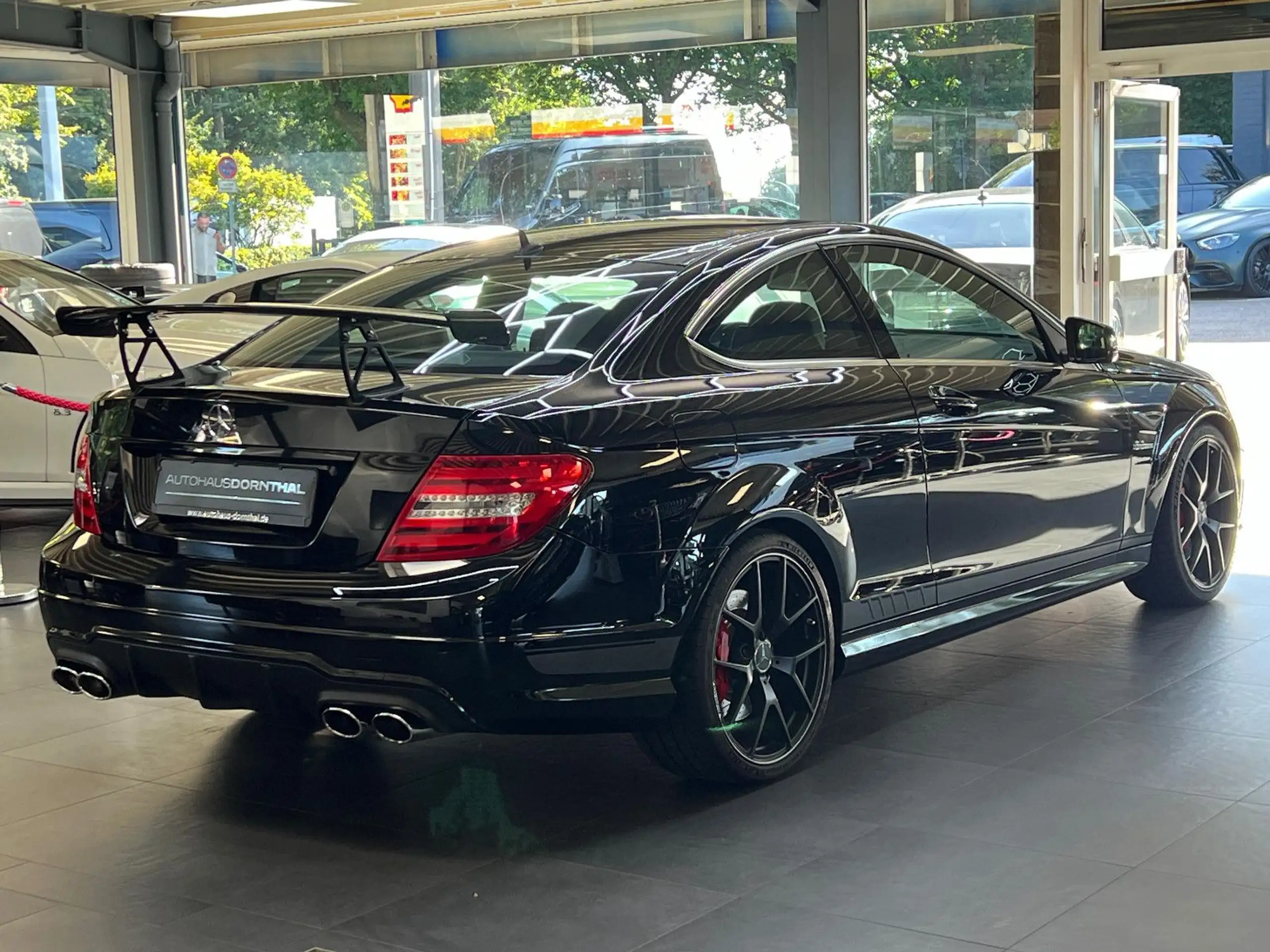 Mercedes-Benz - C 63 AMG