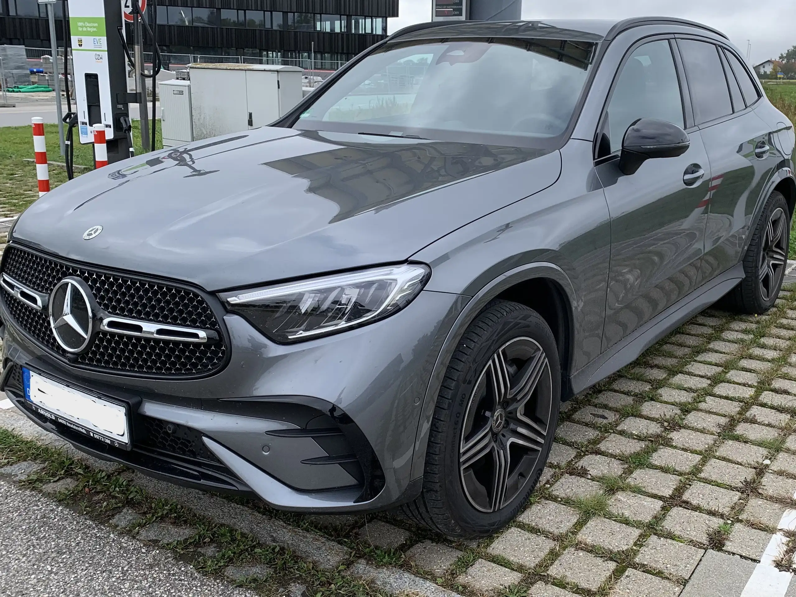 Mercedes-Benz GLC 300 2023