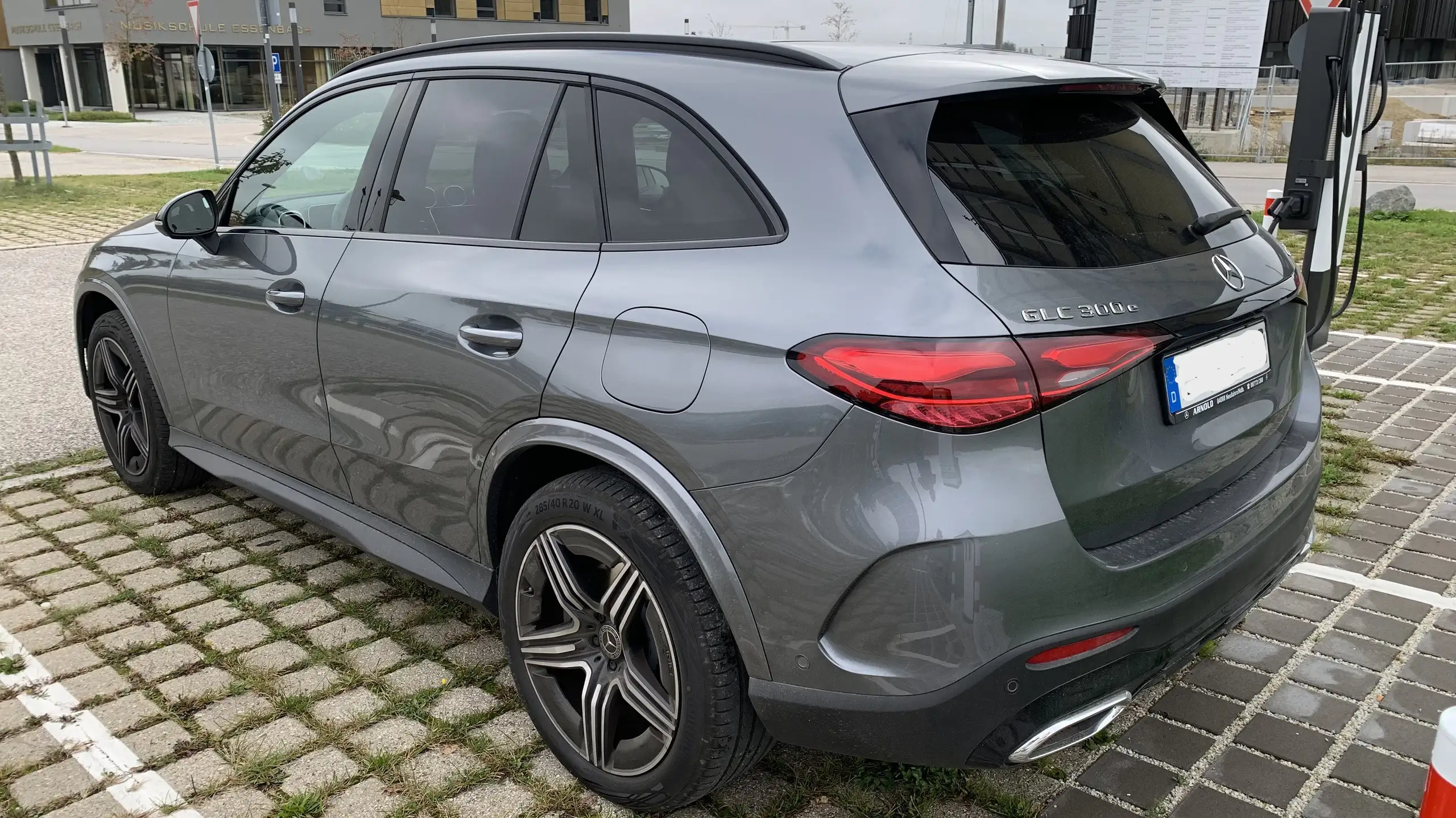 Mercedes-Benz - GLC 300