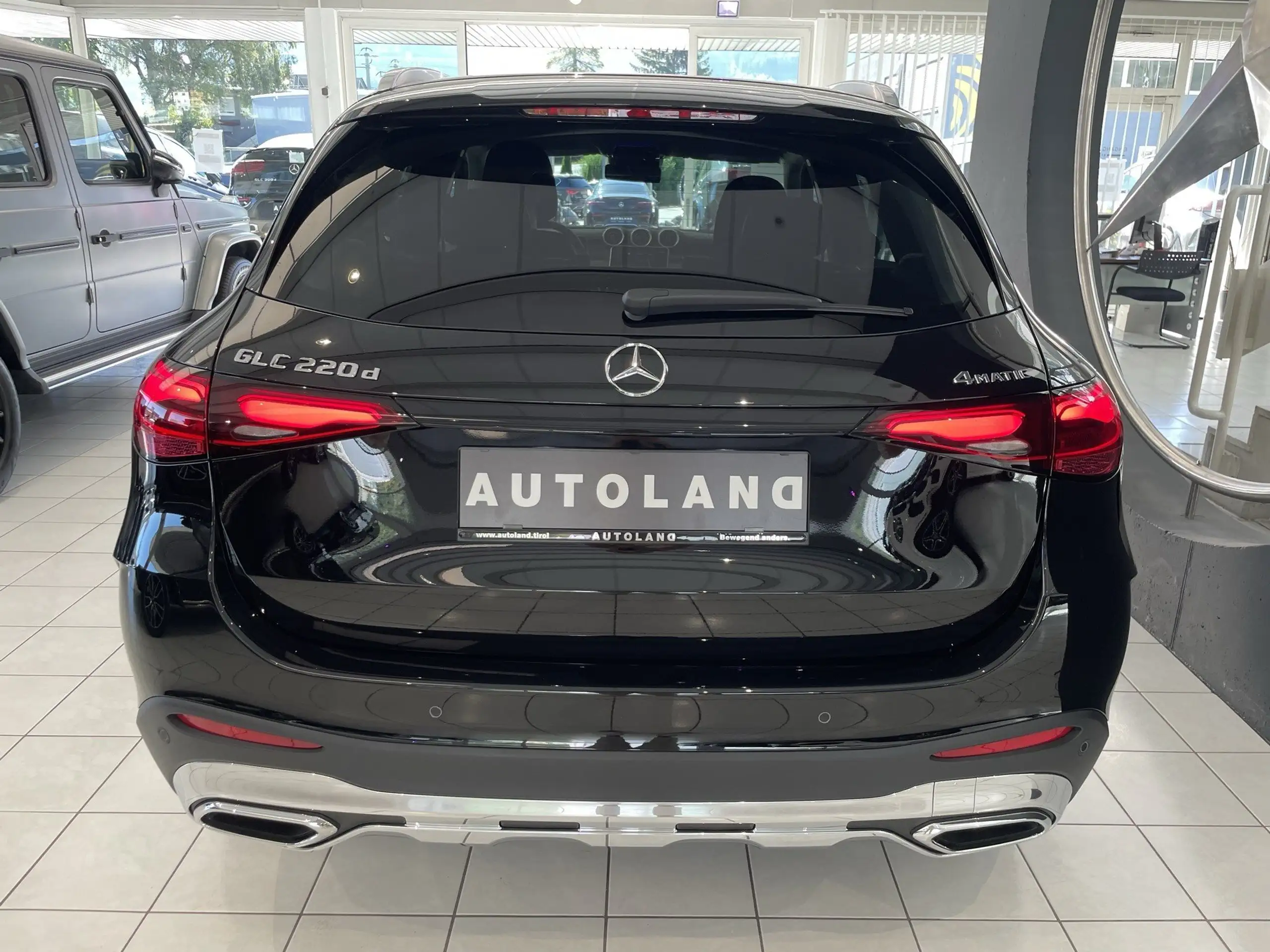 Mercedes-Benz - GLC 220