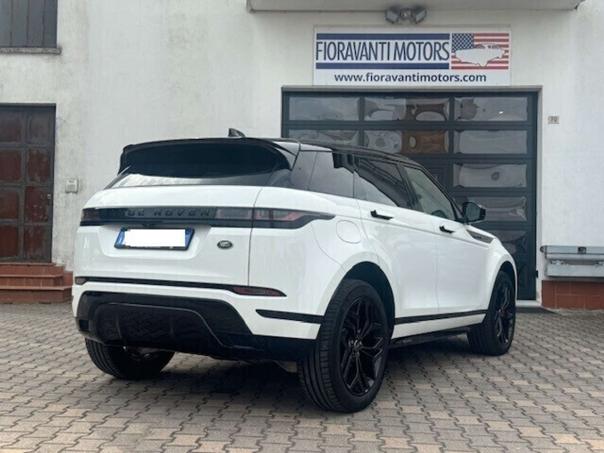 Land Rover - Range Rover Evoque