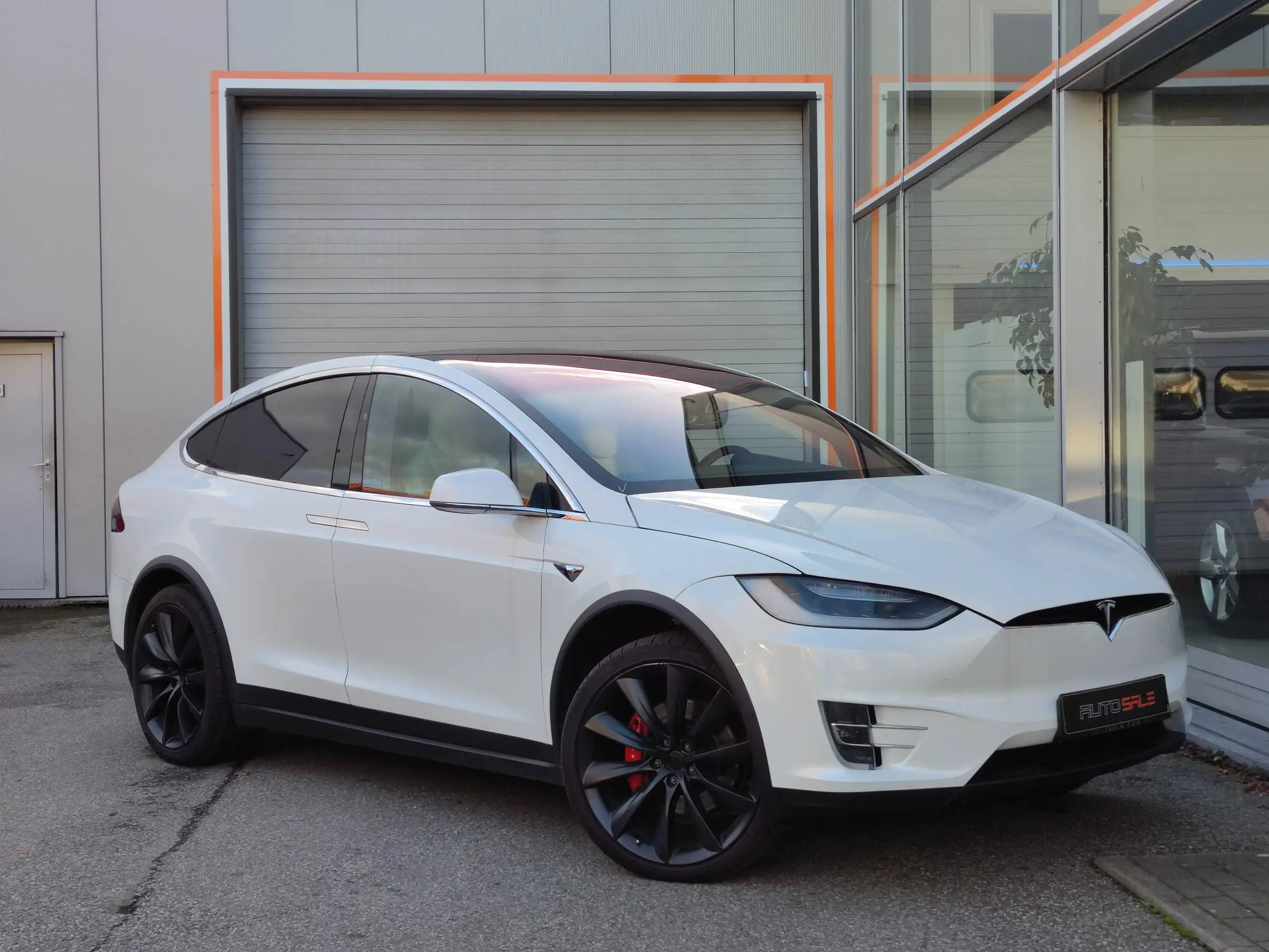 Tesla - Model X