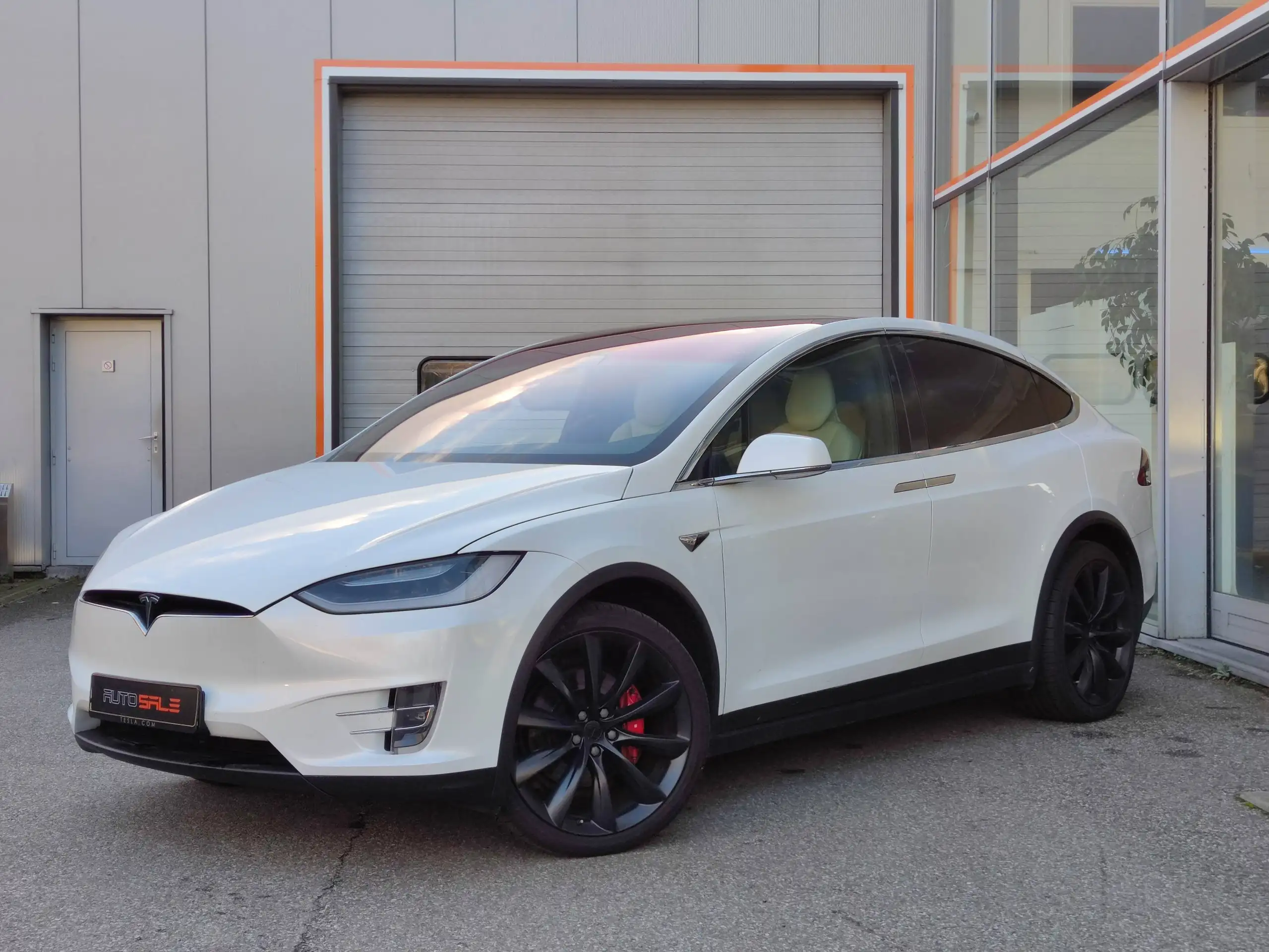 Tesla - Model X