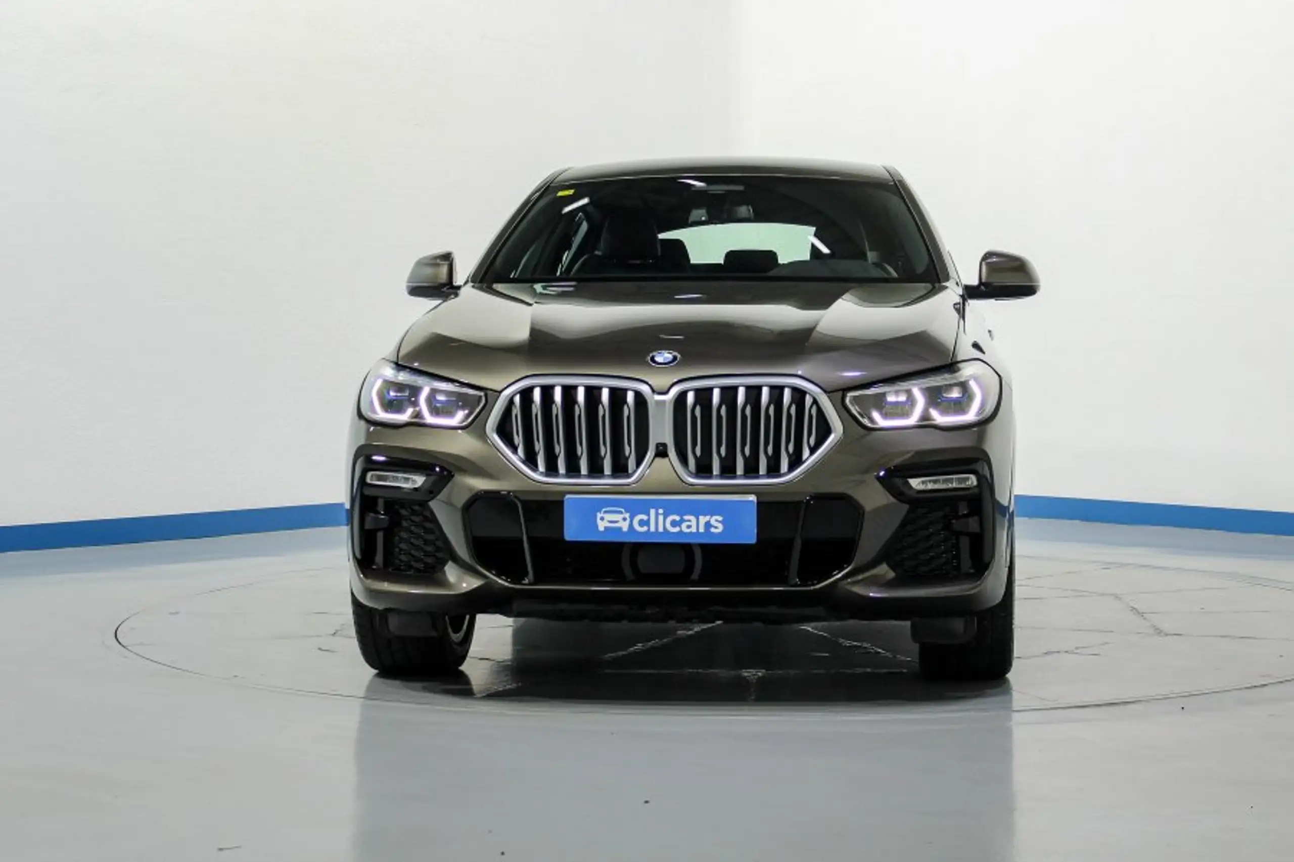 BMW - X6